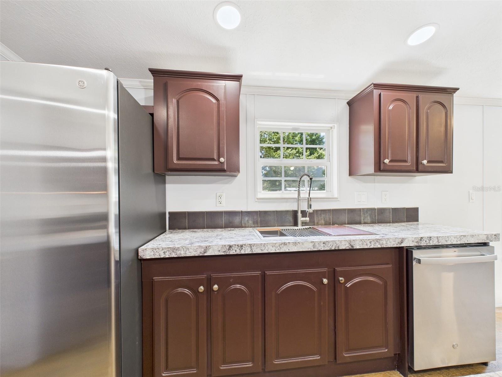 Image 12 of 76 For 103 Hamlin Street