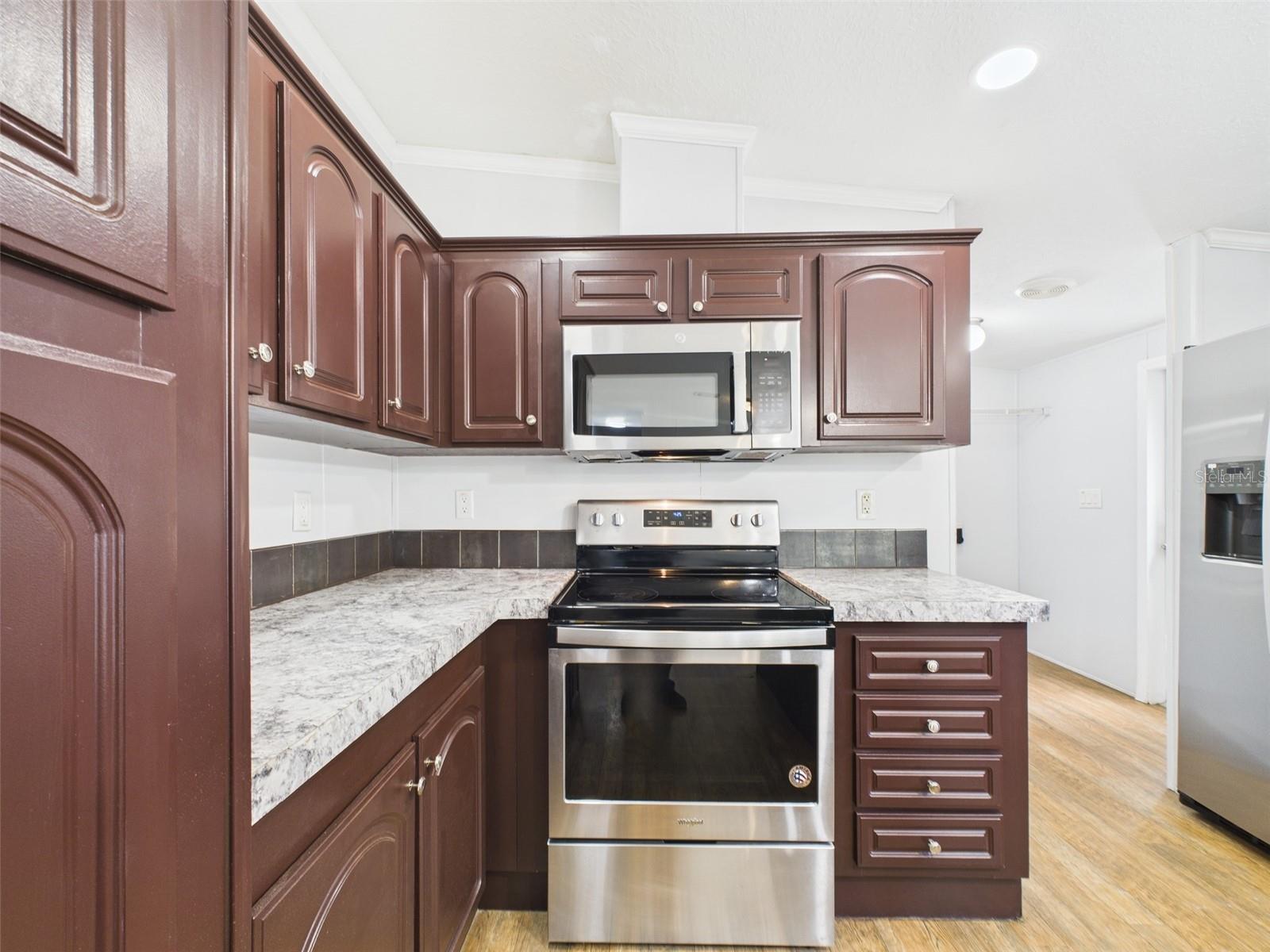 Image 15 of 76 For 103 Hamlin Street