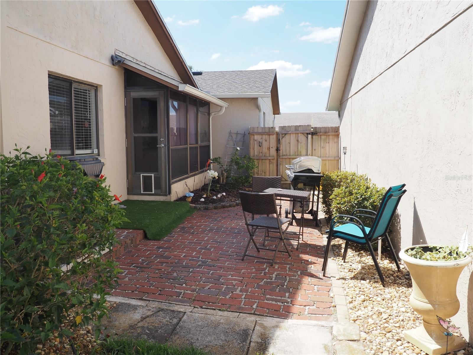 Image 15 of 32 For 4007 Cypress Lndg S