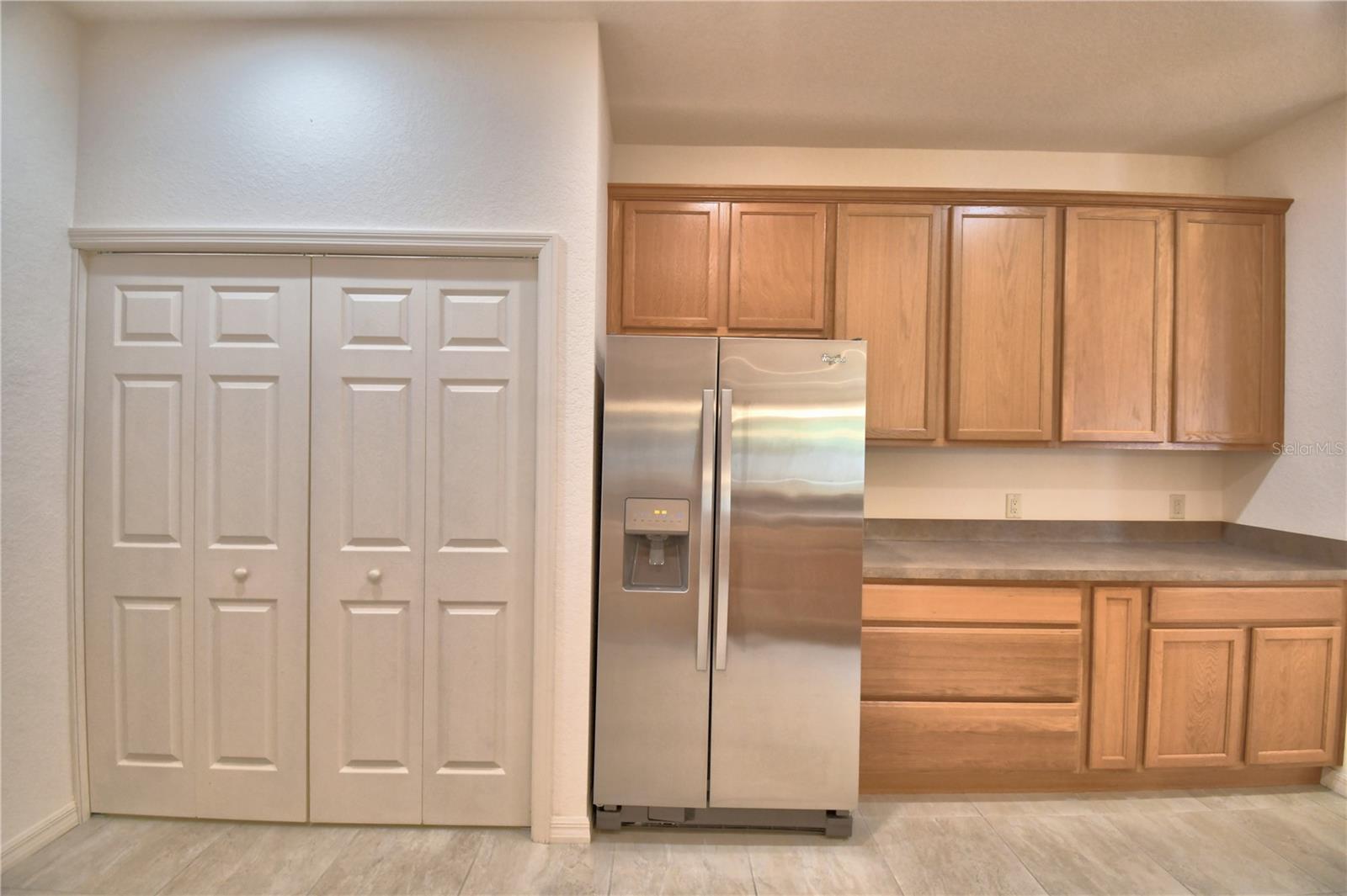 Image 14 of 53 For 1573 Vienna Square Dr
