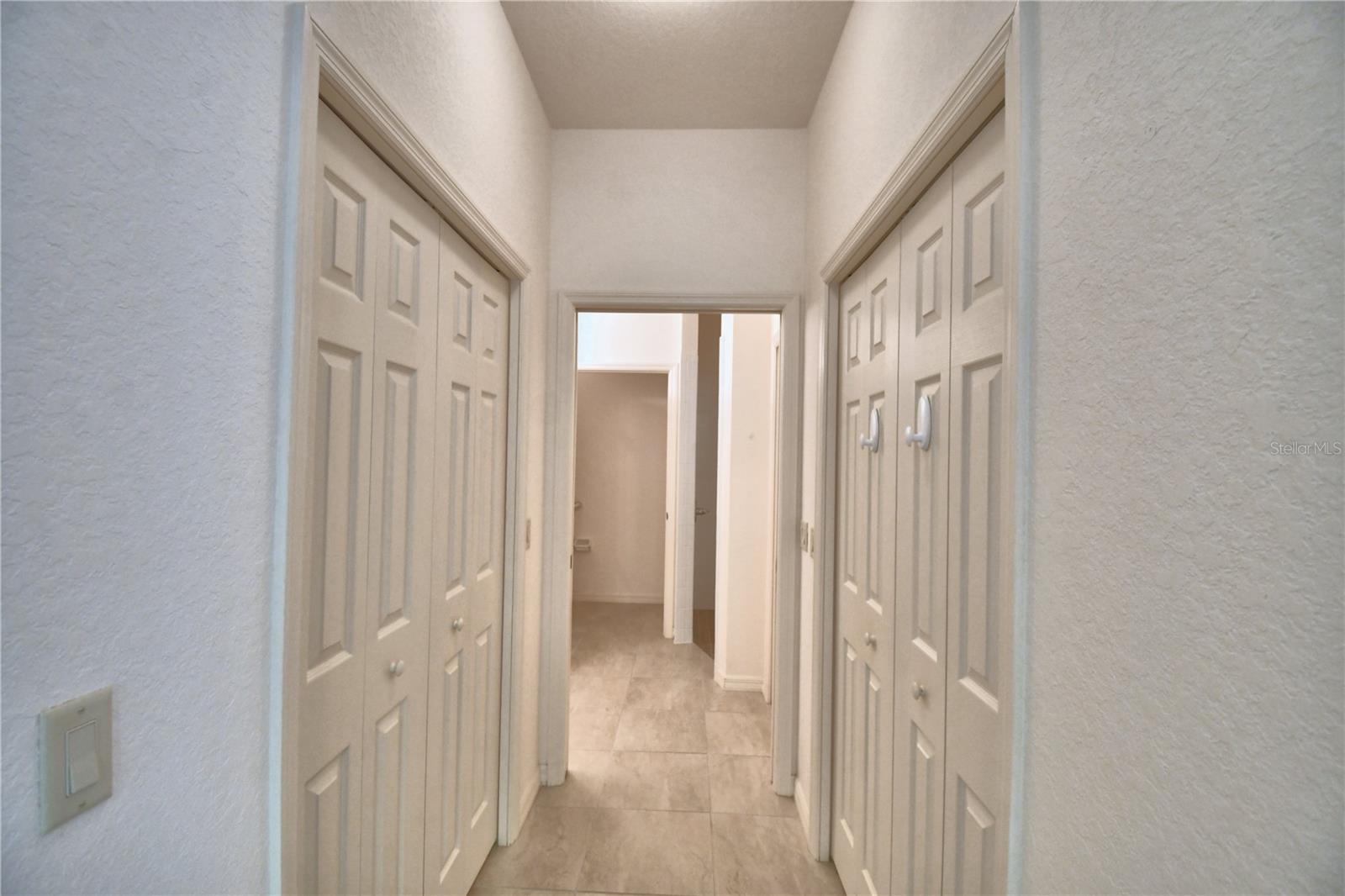 Image 22 of 53 For 1573 Vienna Square Dr
