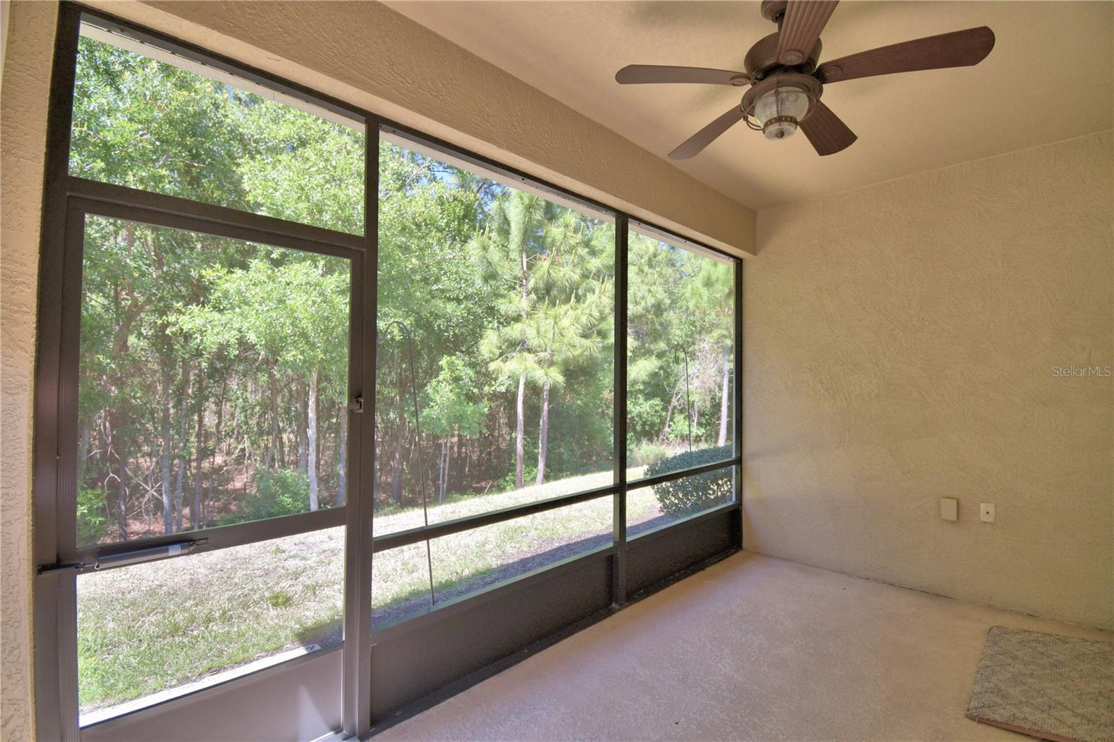 Image 6 of 53 For 1573 Vienna Square Dr