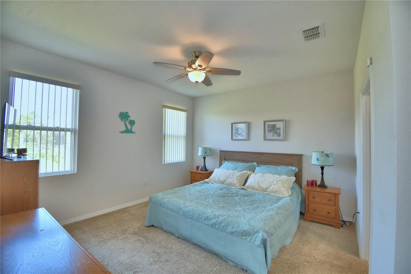 Image 14 of 57 For 2577 Canyon Crest Drive