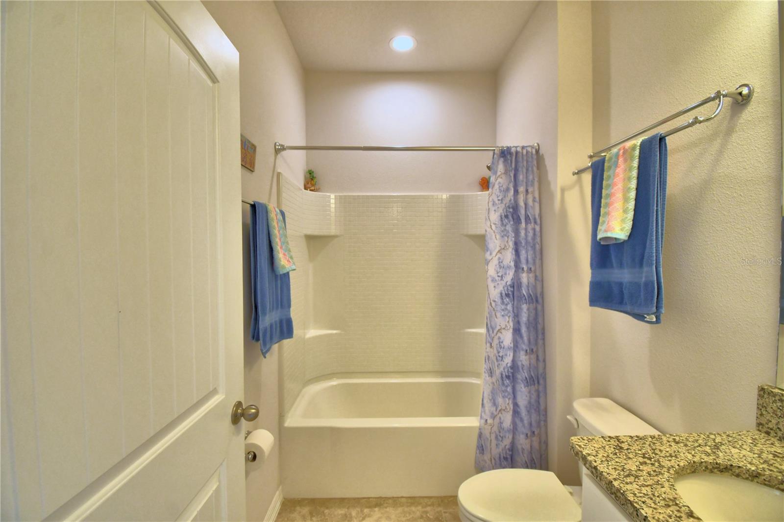 Image 32 of 57 For 2577 Canyon Crest Drive