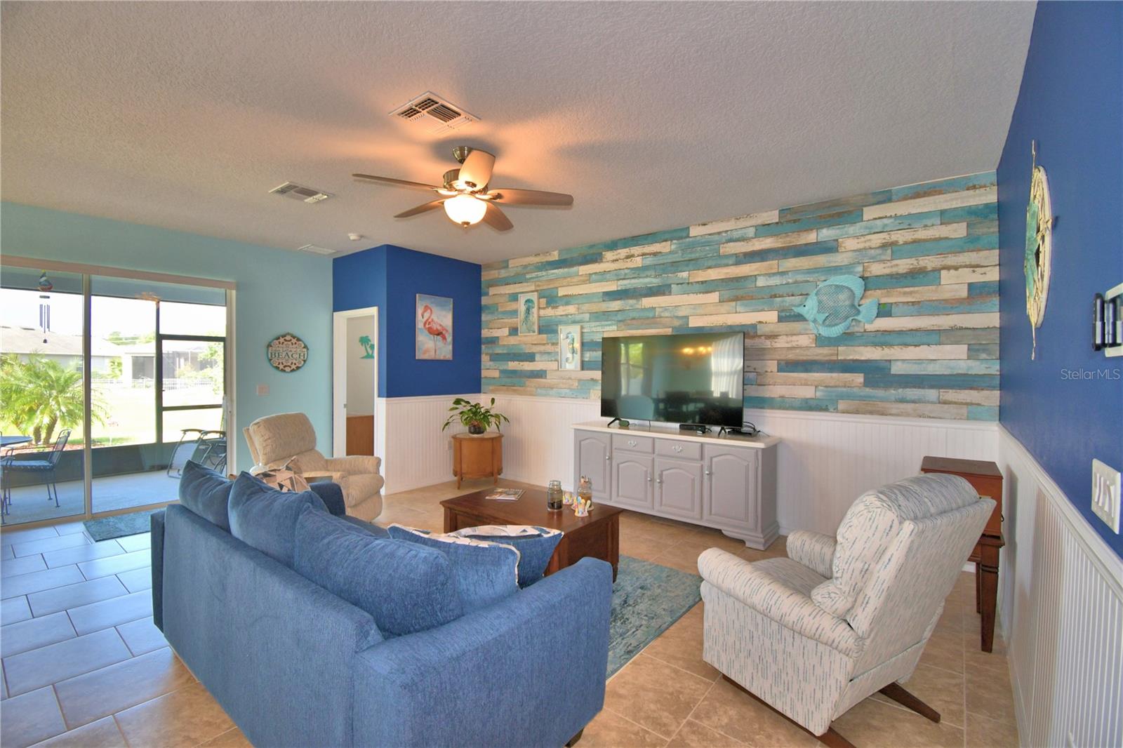 Image 6 of 57 For 2577 Canyon Crest Drive