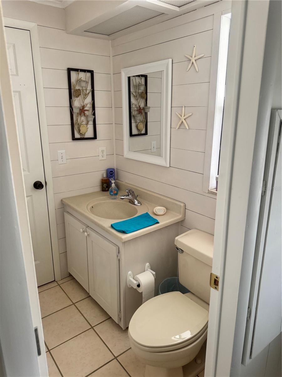 Image 36 of 57 For 341 Outrigger Place