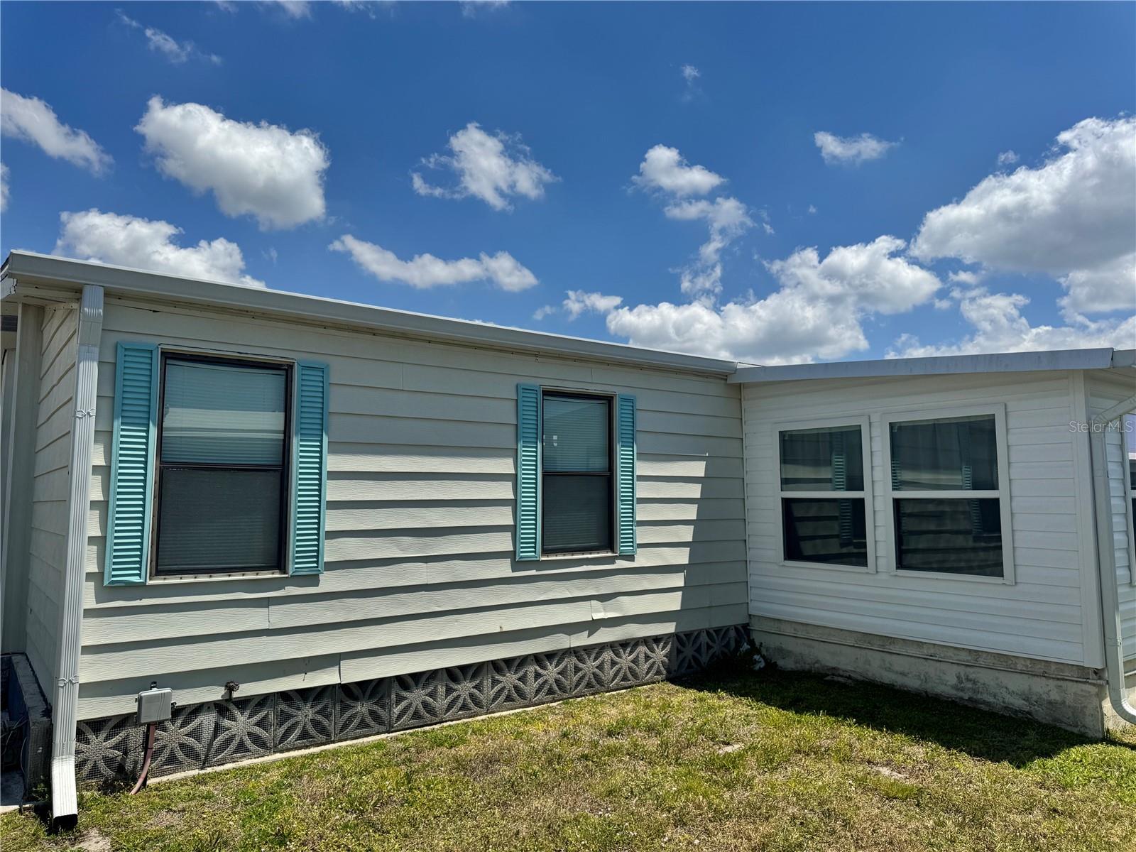 Image 4 of 57 For 341 Outrigger Place
