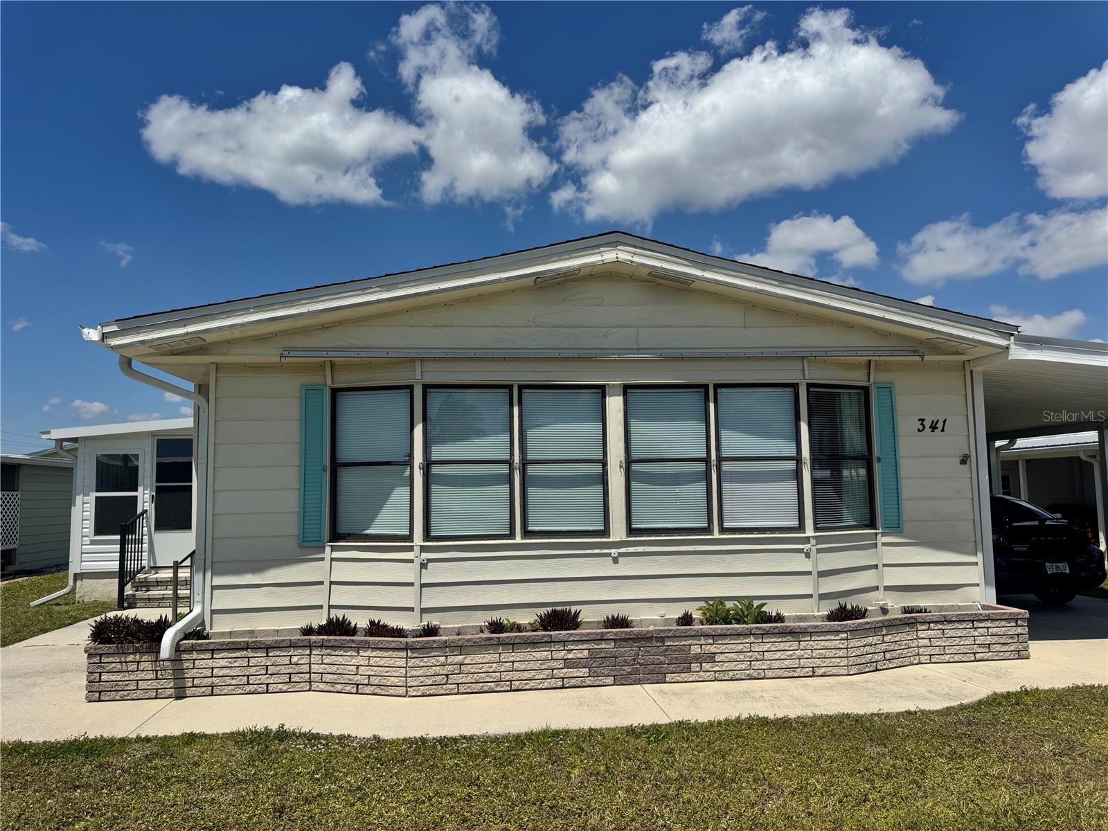 Image 40 of 57 For 341 Outrigger Place