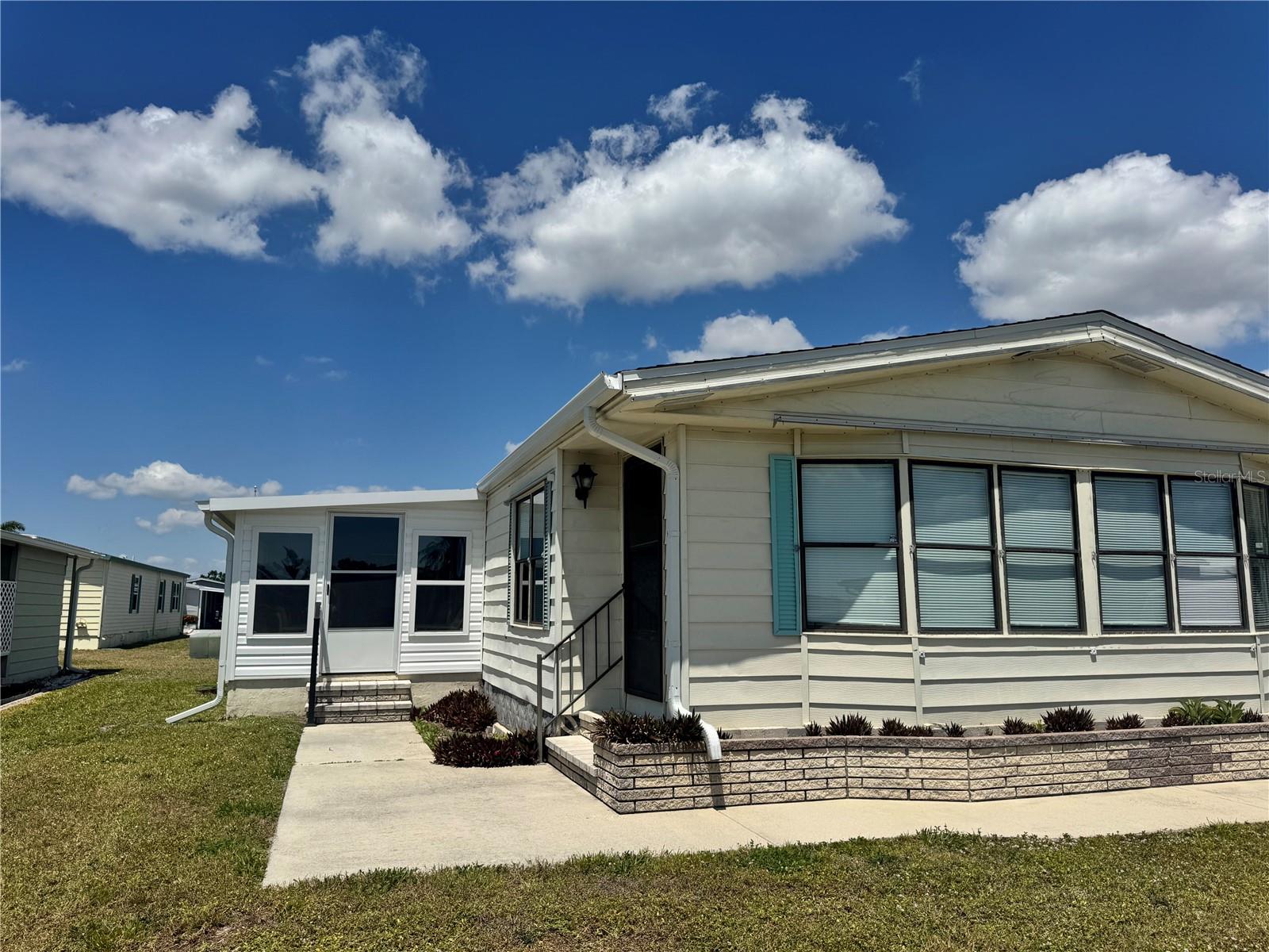 Image 41 of 57 For 341 Outrigger Place