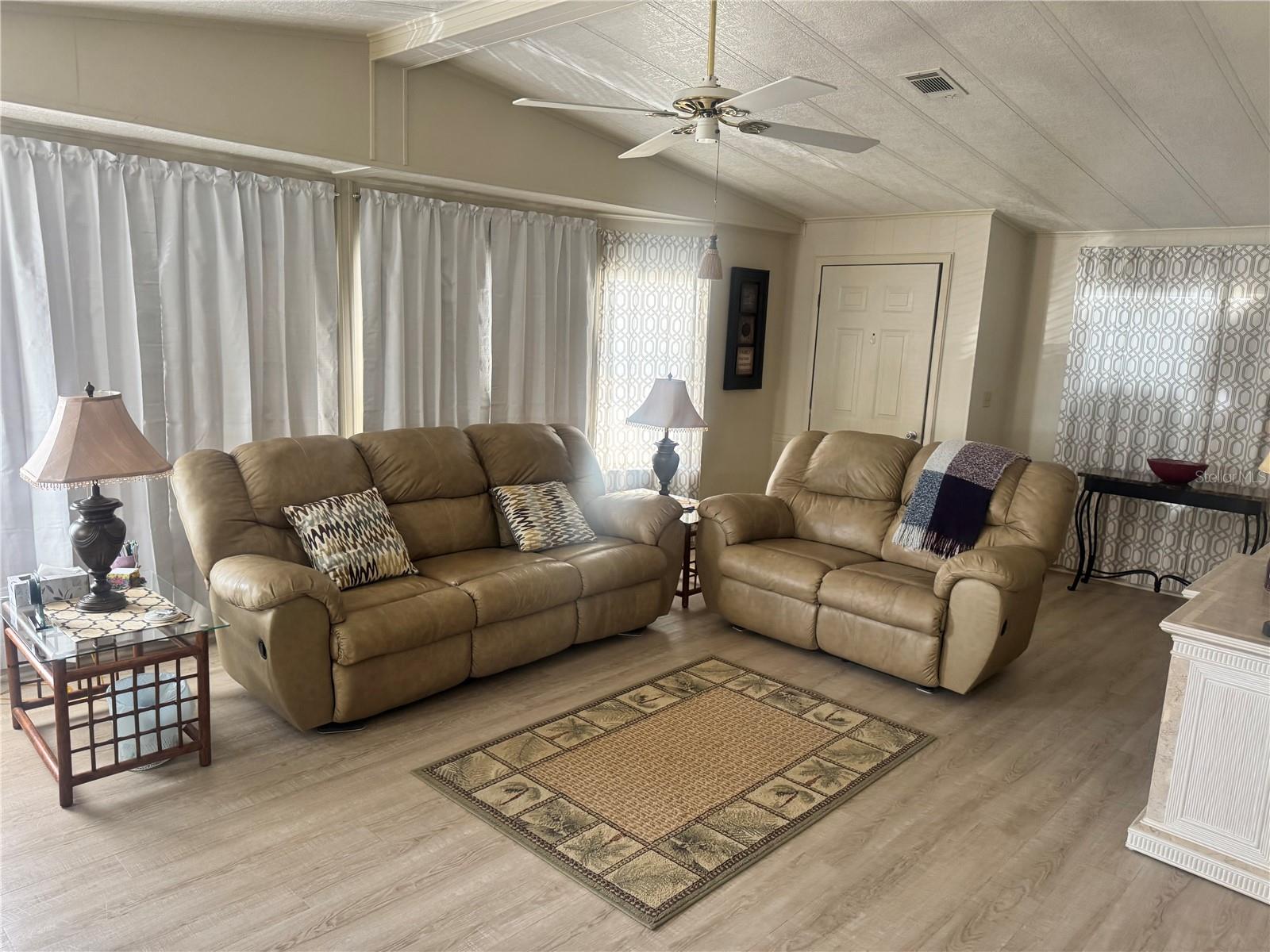 Image 8 of 57 For 341 Outrigger Place