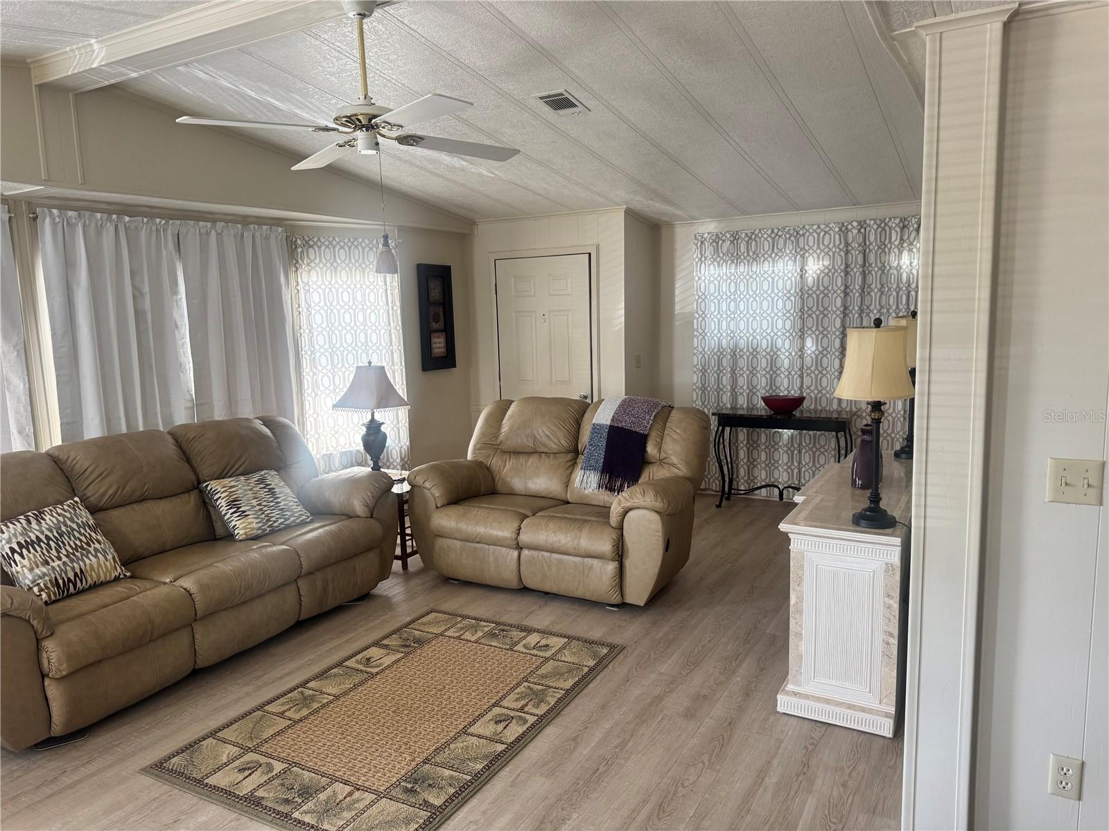 Image 9 of 57 For 341 Outrigger Place