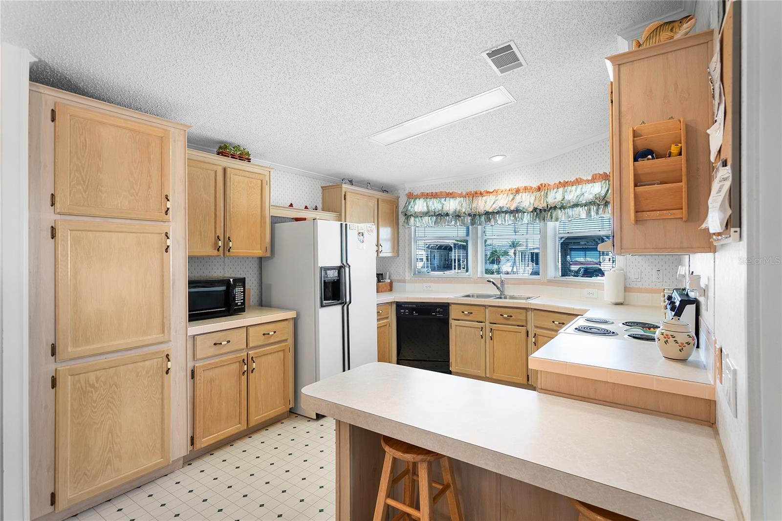 Image 23 of 65 For 5153 Island View Circle S