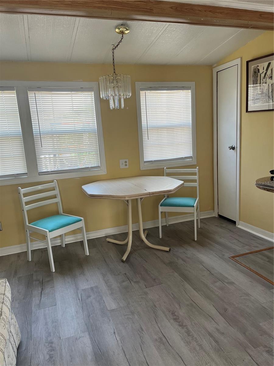 Image 10 of 11 For 7343 Midway Lane