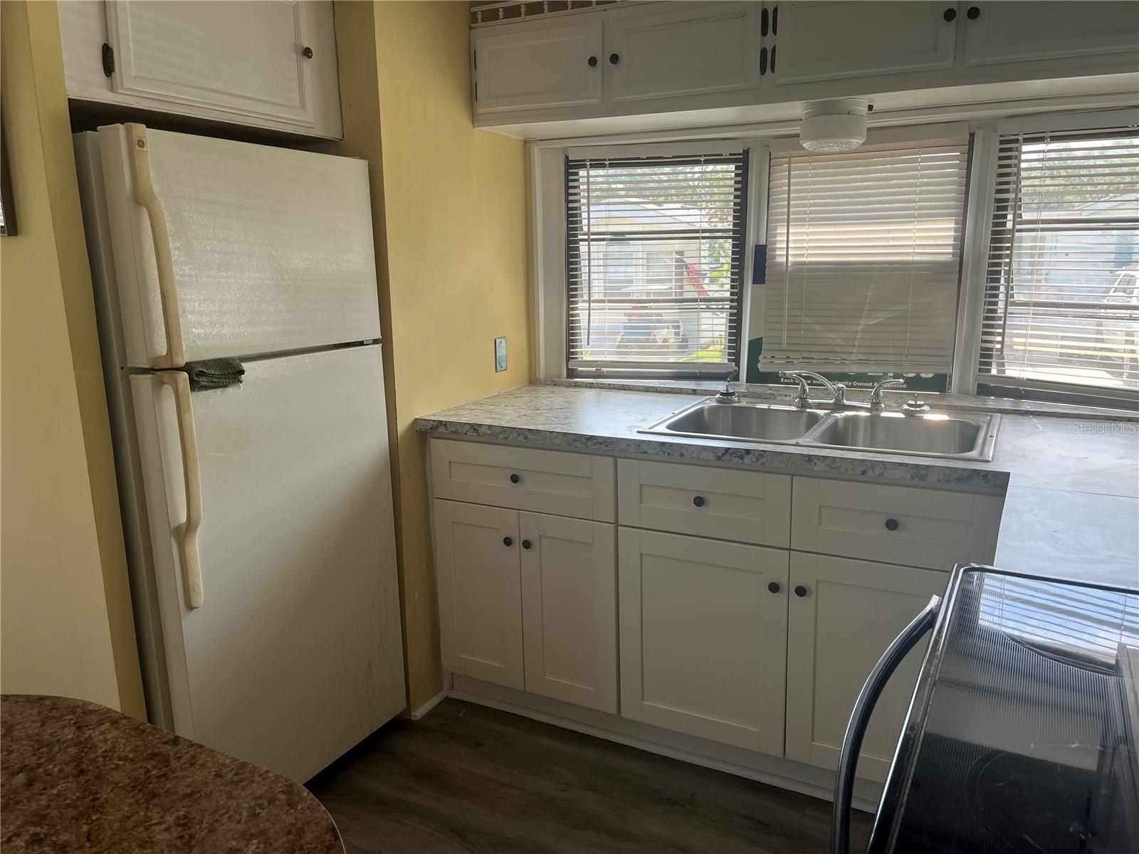 Image 4 of 11 For 7343 Midway Lane