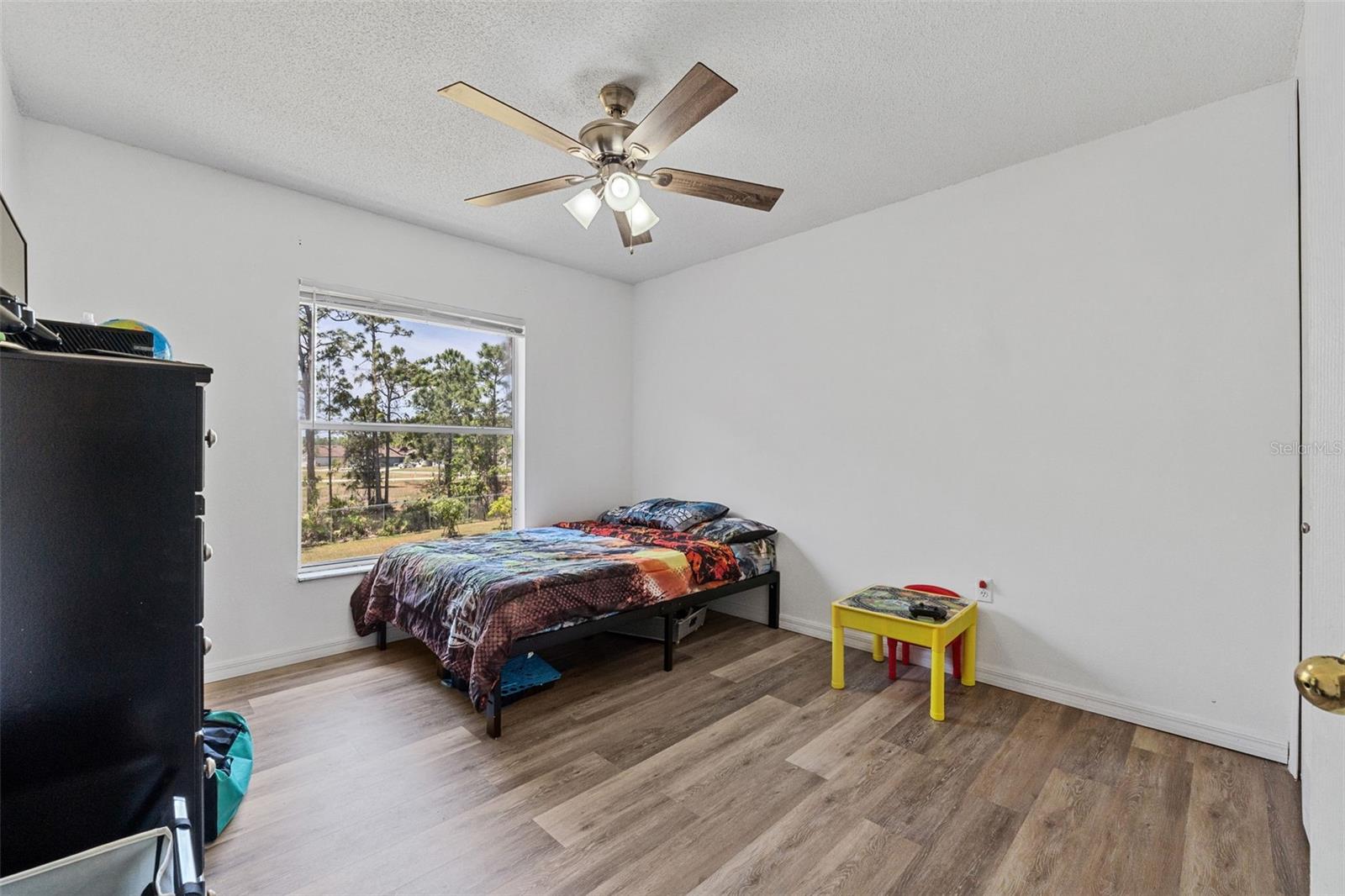 Image 25 of 49 For 524 Nogales  