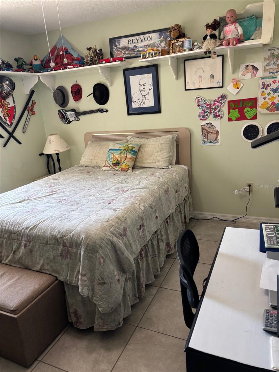 Image 30 of 77 For 716 Maderia Court