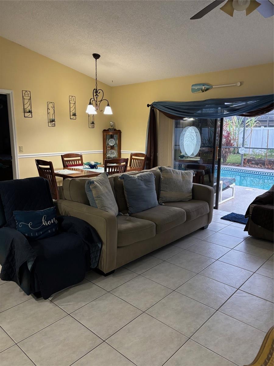 Image 7 of 77 For 716 Maderia Court