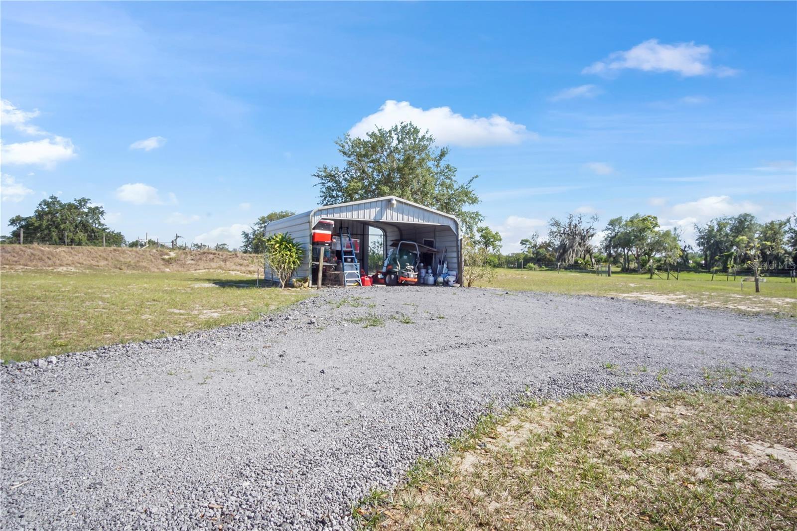 Listing photo id 34 for 1850 Lake Reedy Boulevard