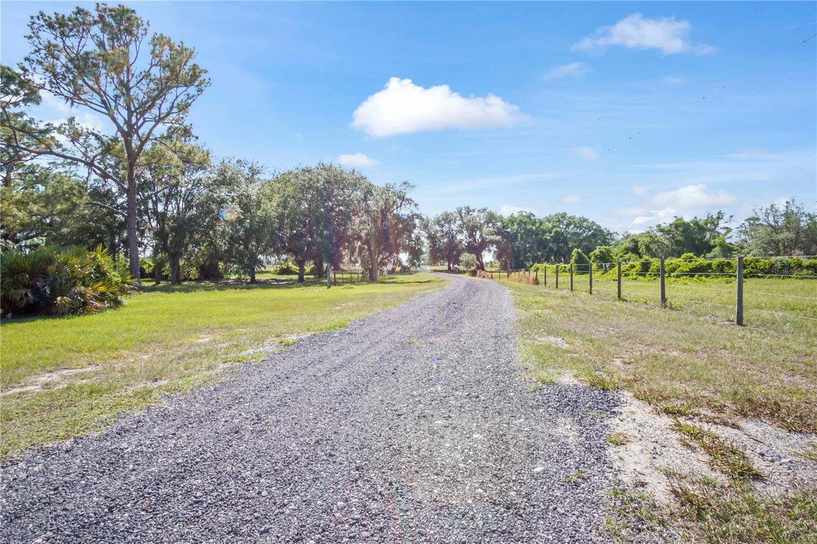 Listing photo id 44 for 1850 Lake Reedy Boulevard