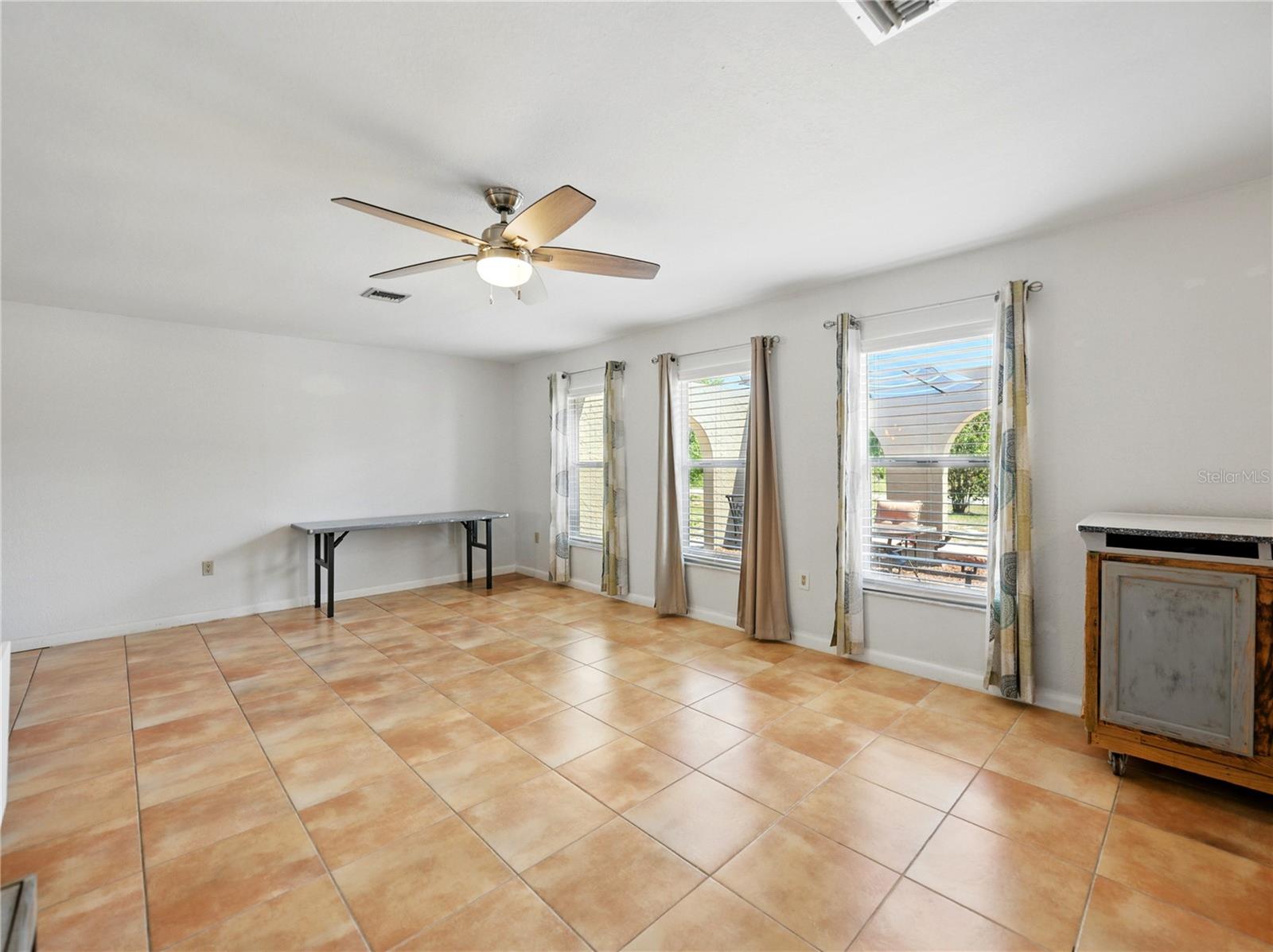Image 20 of 80 For 9019 Oakwood Drive
