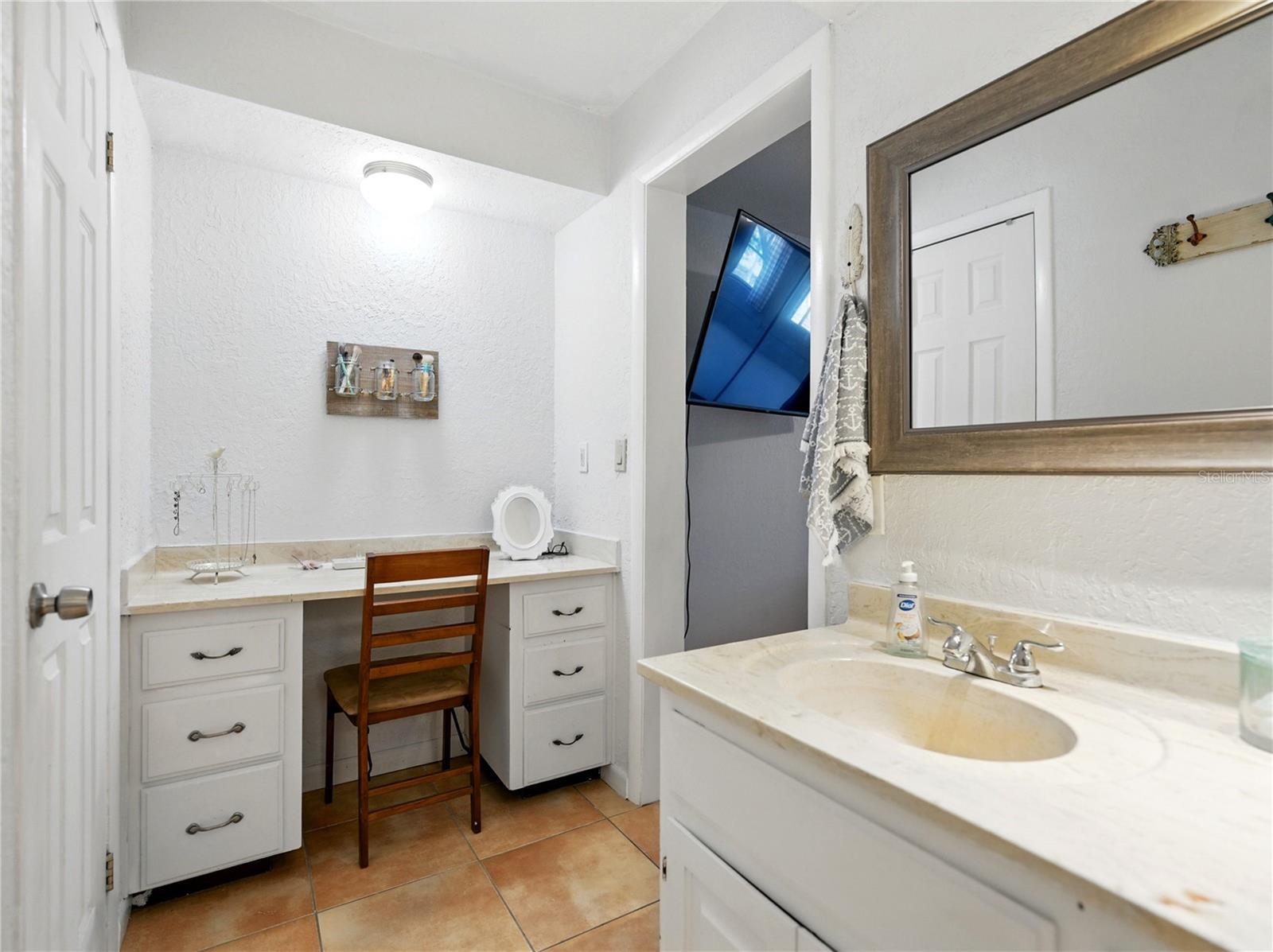 Image 35 of 80 For 9019 Oakwood Drive