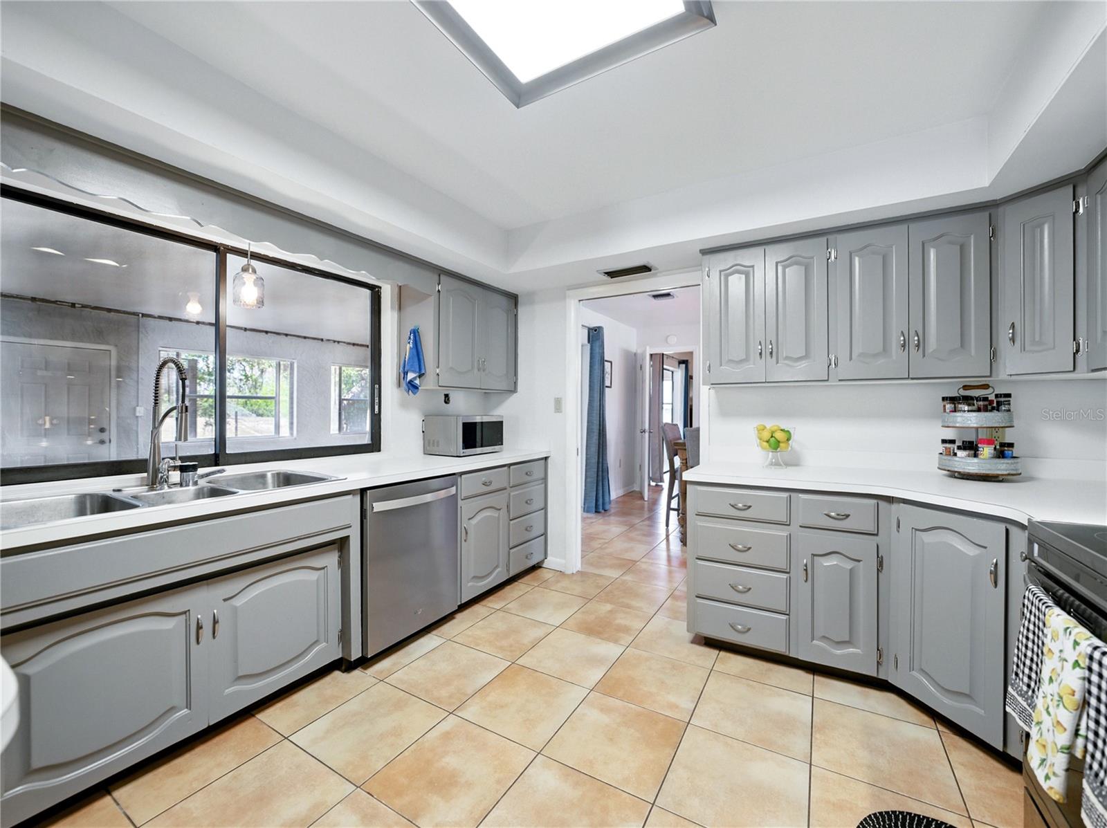 Image 43 of 80 For 9019 Oakwood Drive