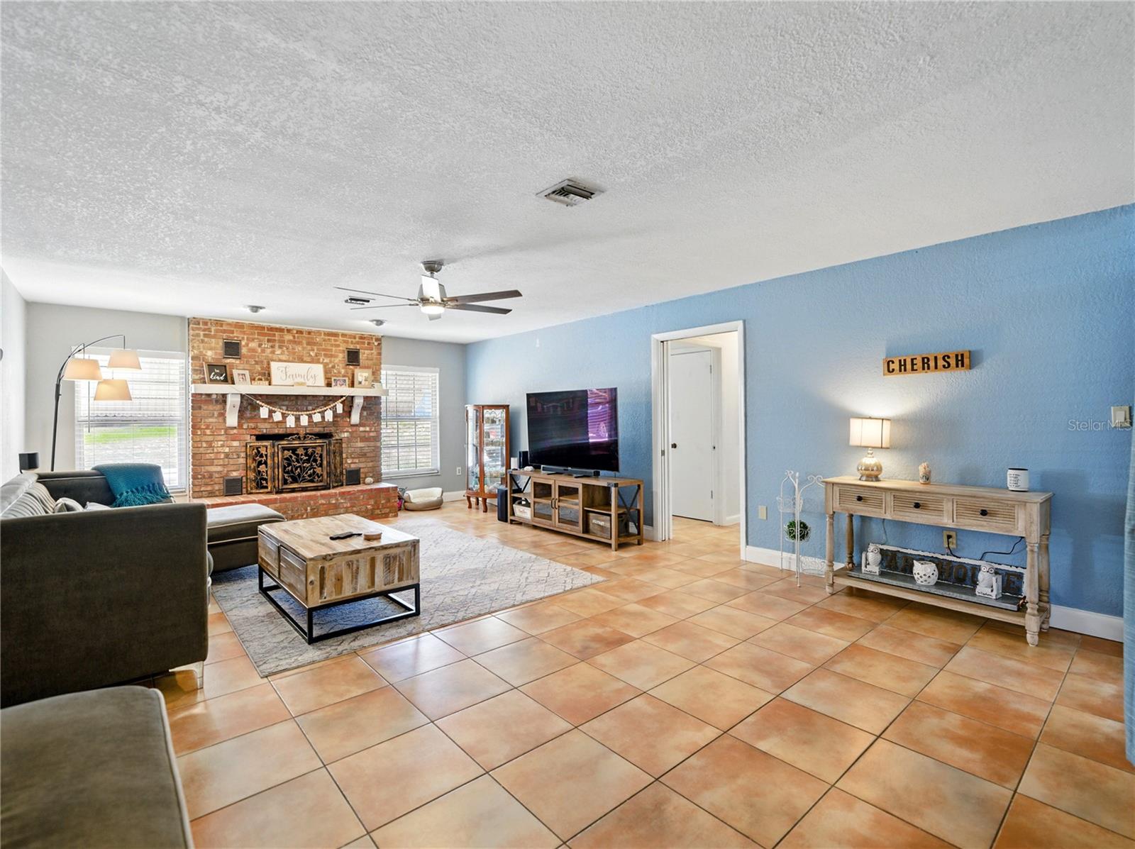 Image 48 of 80 For 9019 Oakwood Drive