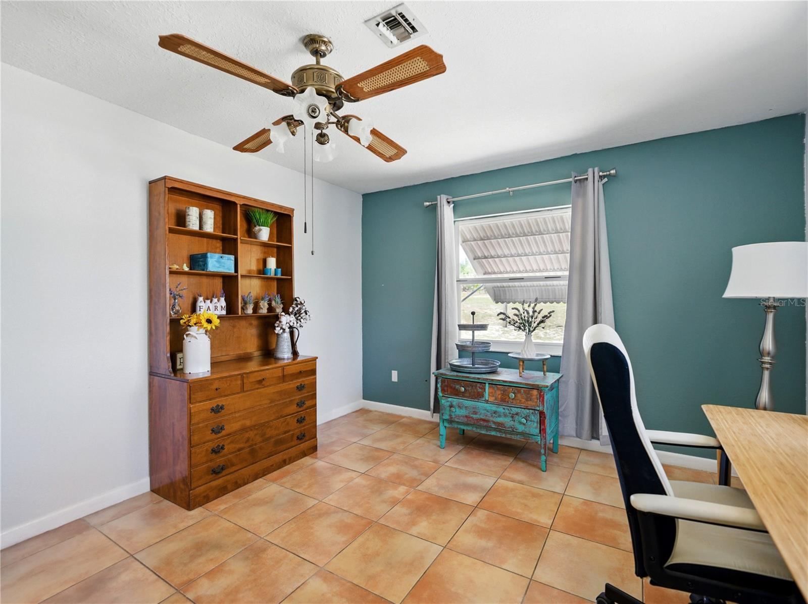 Image 68 of 80 For 9019 Oakwood Drive