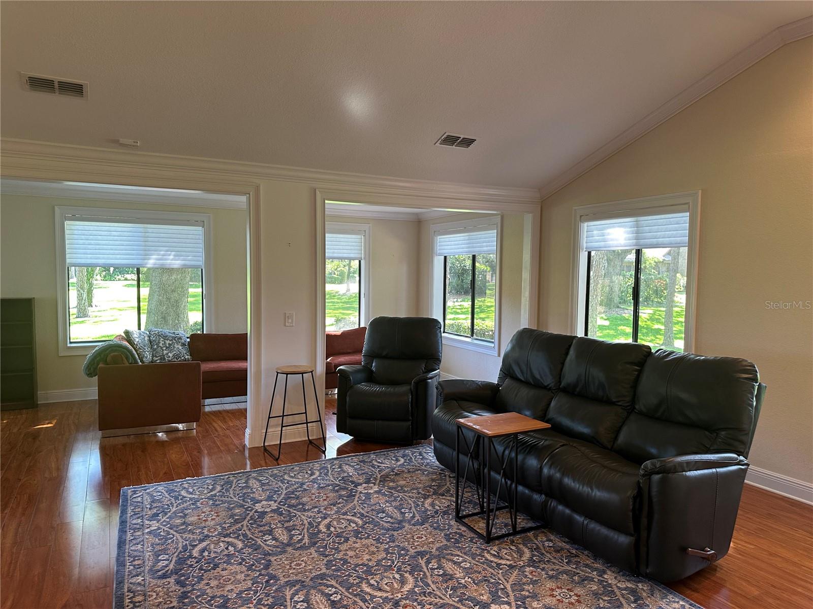Image 10 of 49 For 104 Woden Way