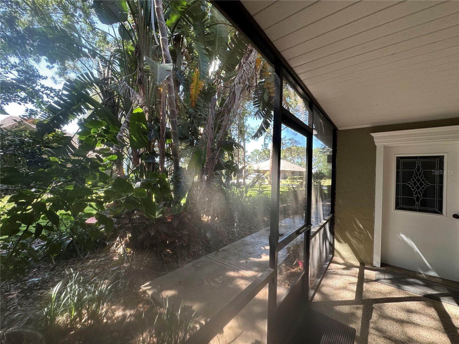 Image 4 of 49 For 104 Woden Way