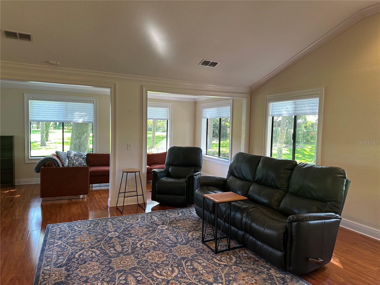 Image 6 of 49 For 104 Woden Way