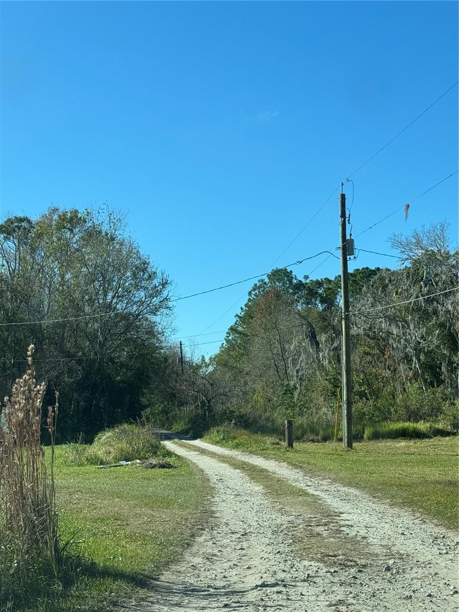 Image 4 of 4 For 2220 Ellie Road B