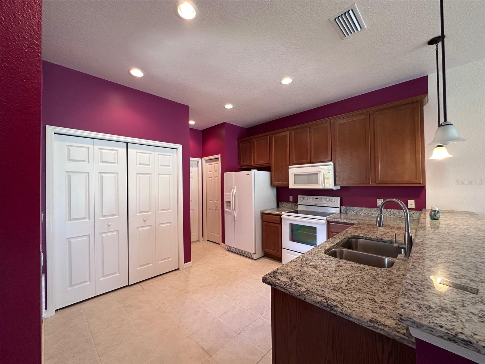Image 6 of 17 For 1224 Vienna Square Drive