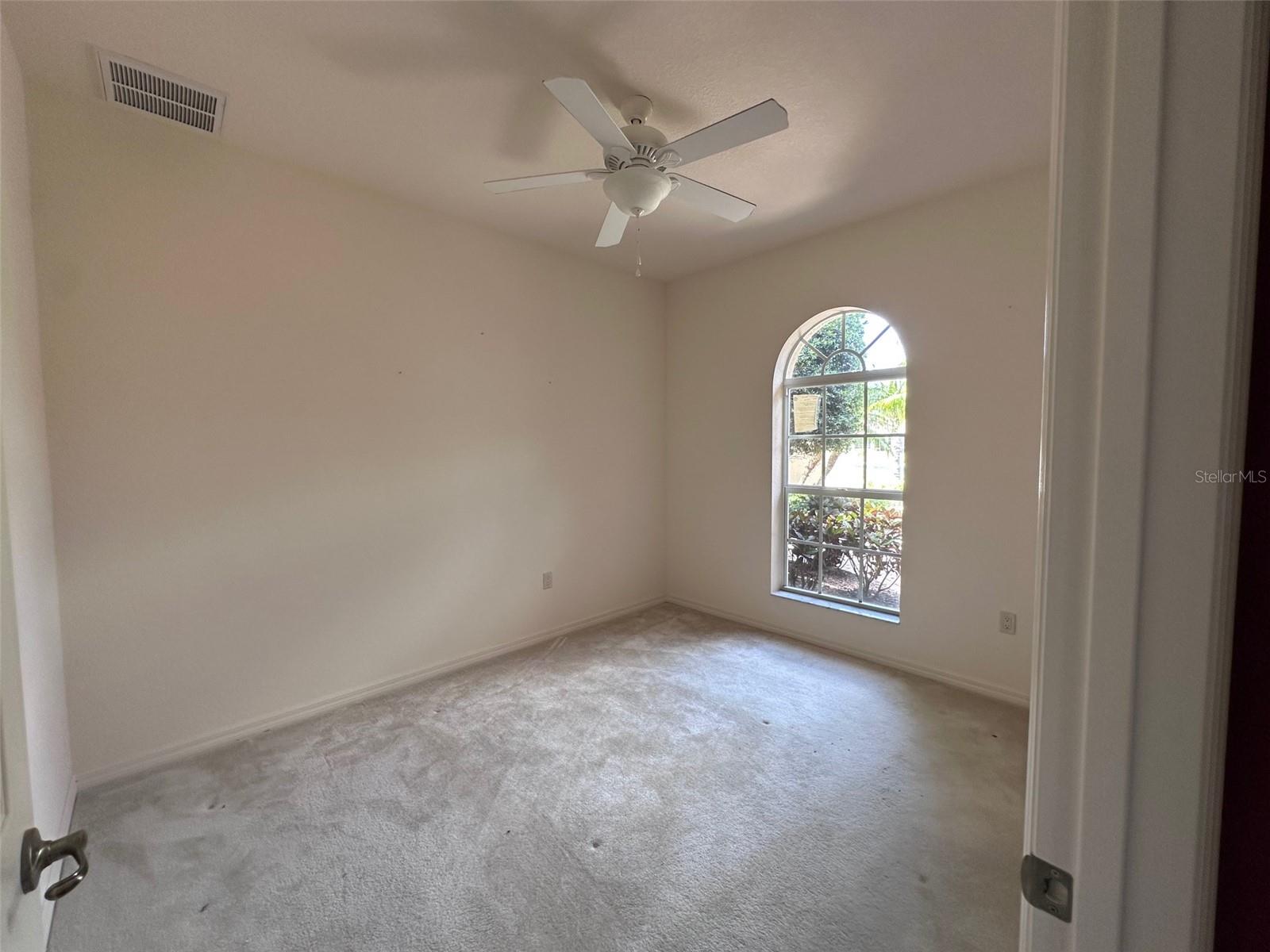 Image 9 of 17 For 1224 Vienna Square Drive