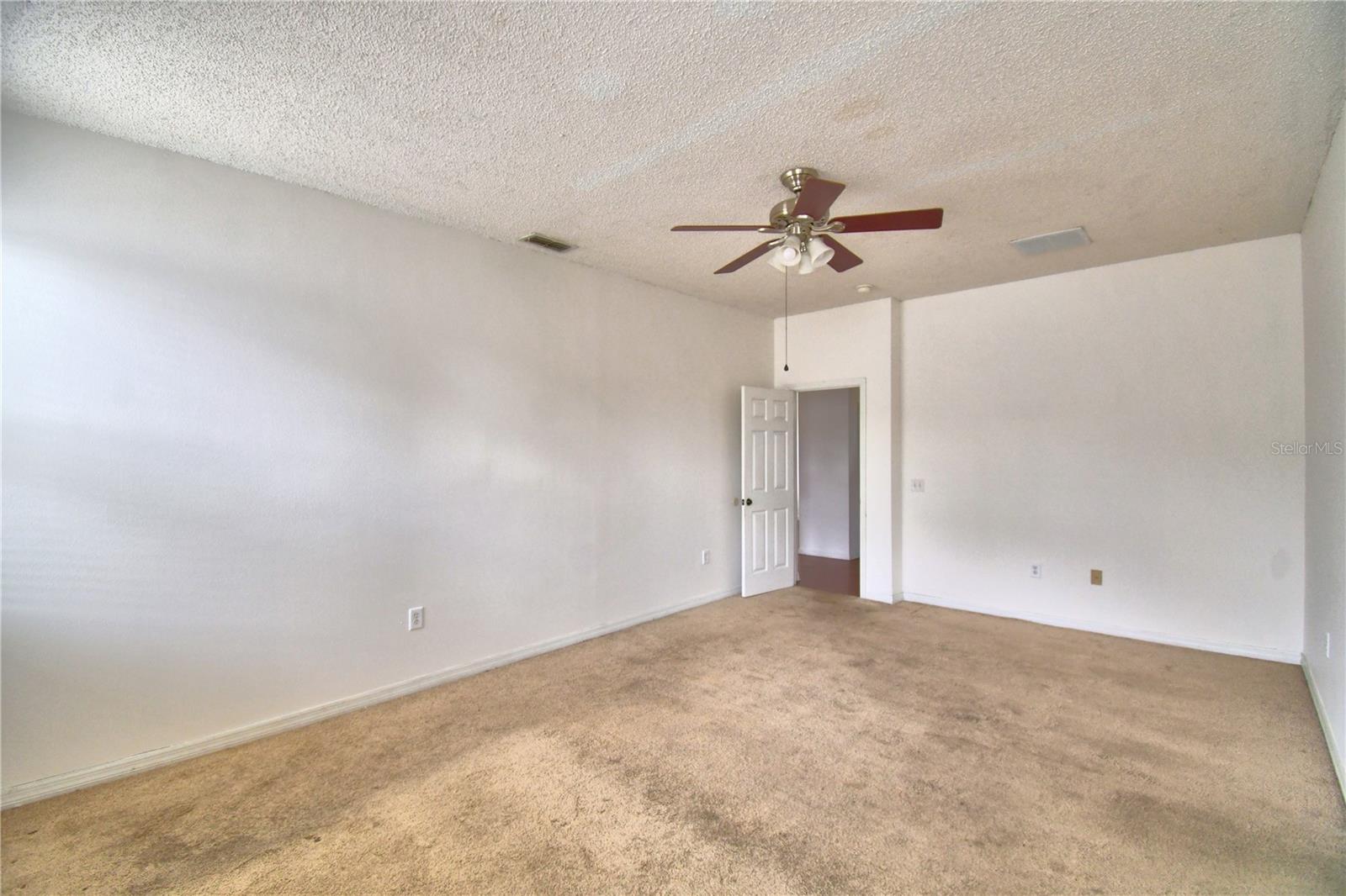 Image 15 of 85 For 154 Canna Drive