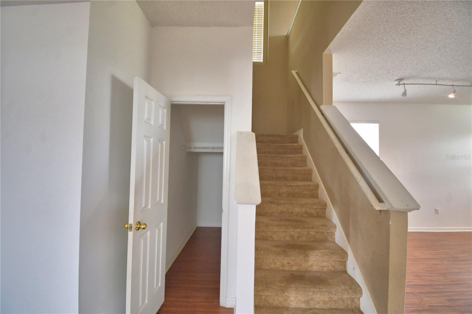 Image 39 of 85 For 154 Canna Drive