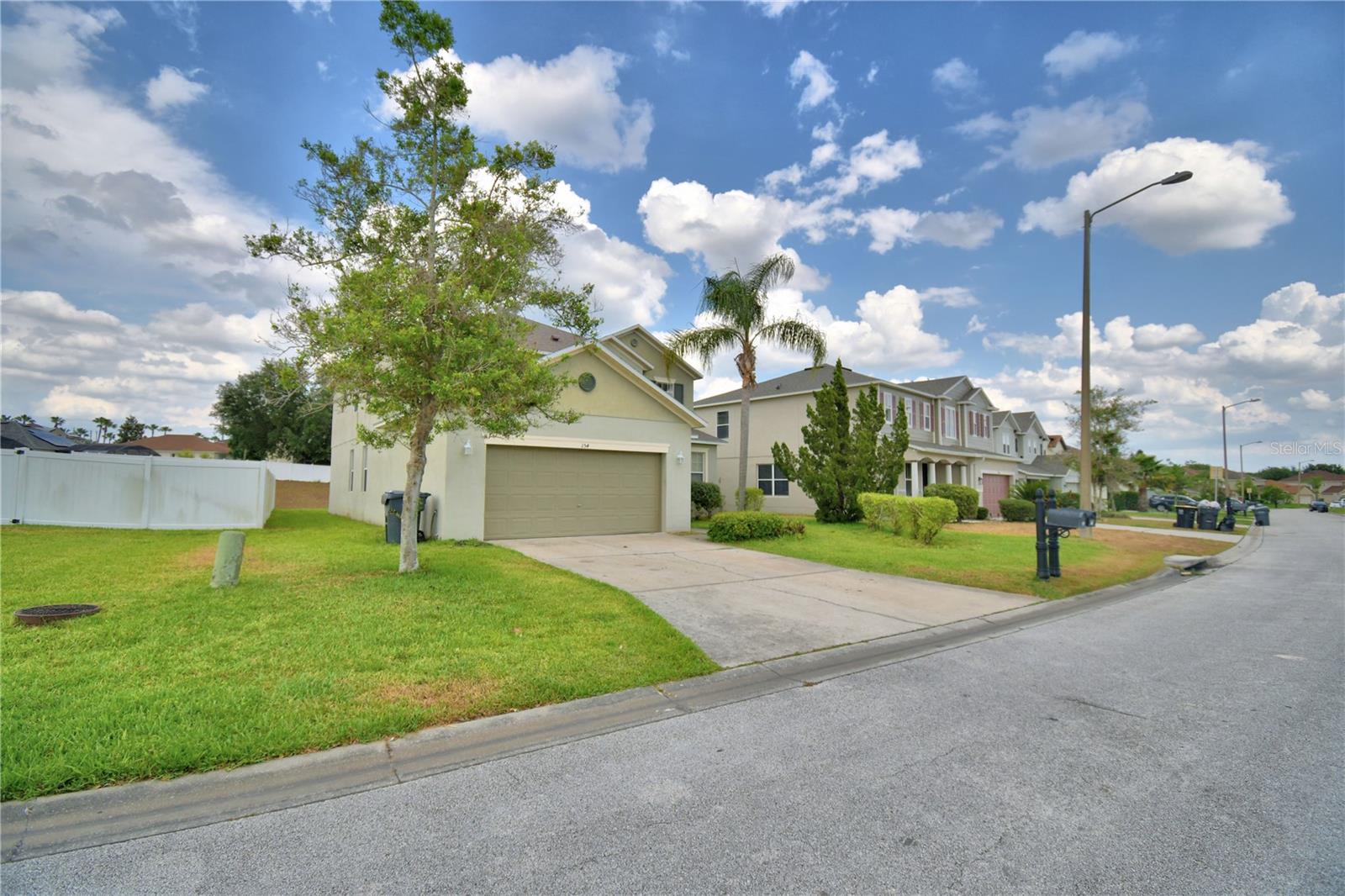 Image 5 of 85 For 154 Canna Drive