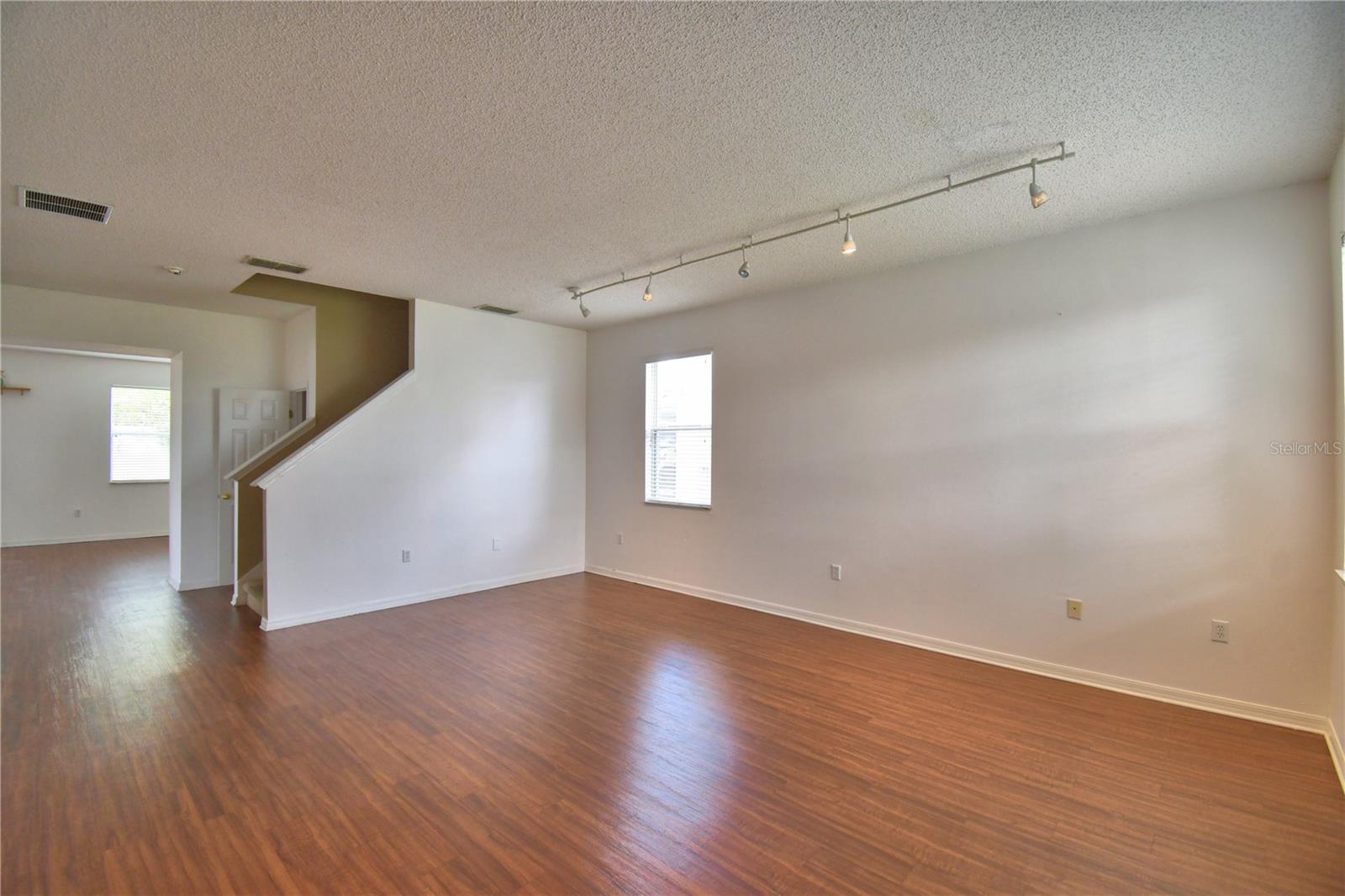 Image 6 of 85 For 154 Canna Drive