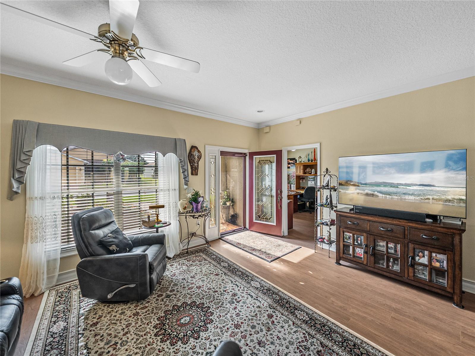 Image 18 of 95 For 4081 Dunmore Drive