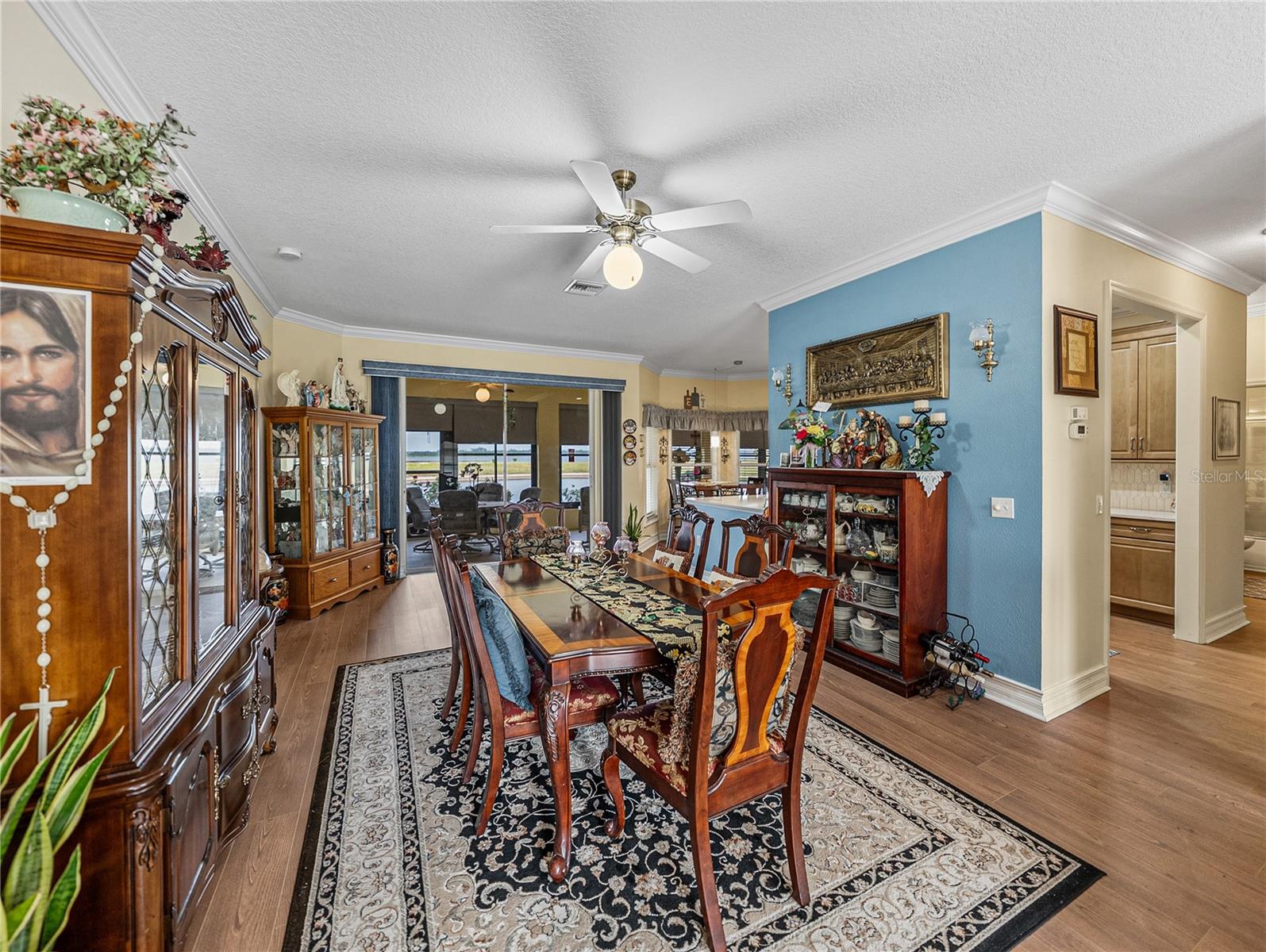 Image 24 of 95 For 4081 Dunmore Drive