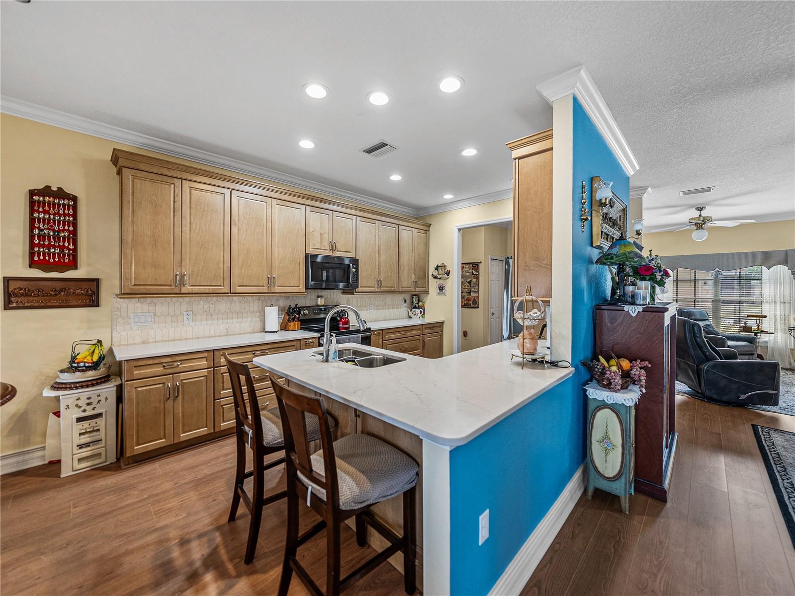 Image 31 of 95 For 4081 Dunmore Drive