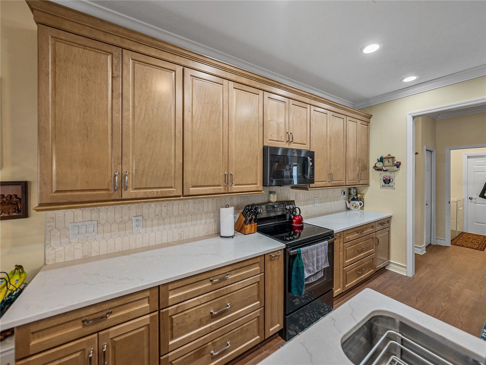 Image 32 of 95 For 4081 Dunmore Drive