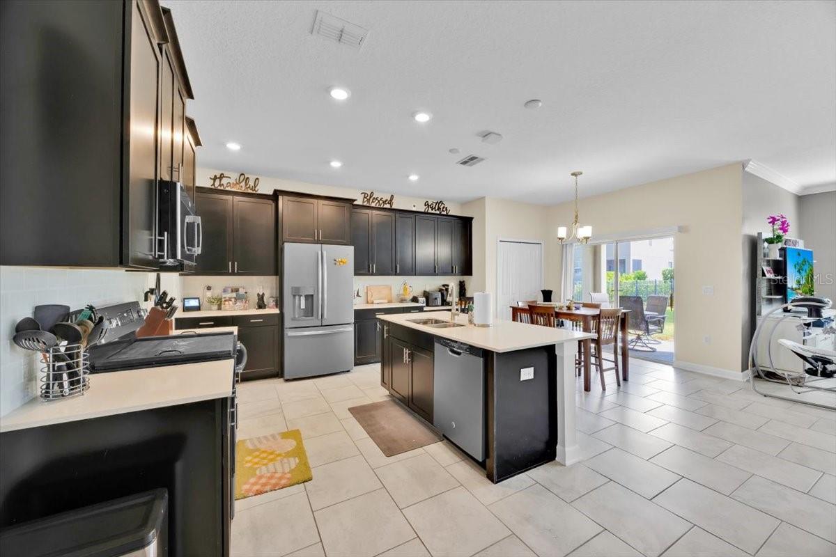 Image 10 of 39 For 3853 Cortland Drive