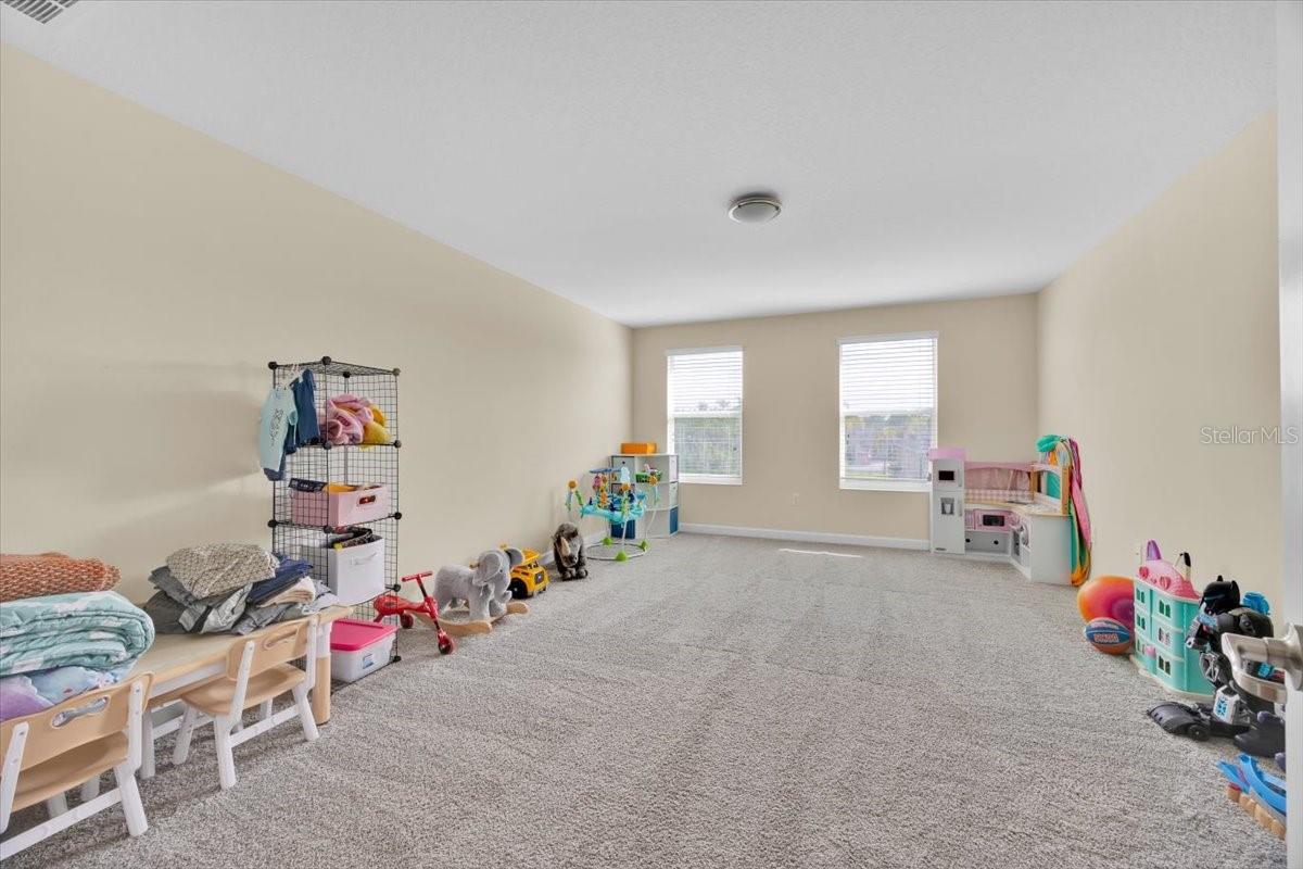 Image 16 of 39 For 3853 Cortland Drive