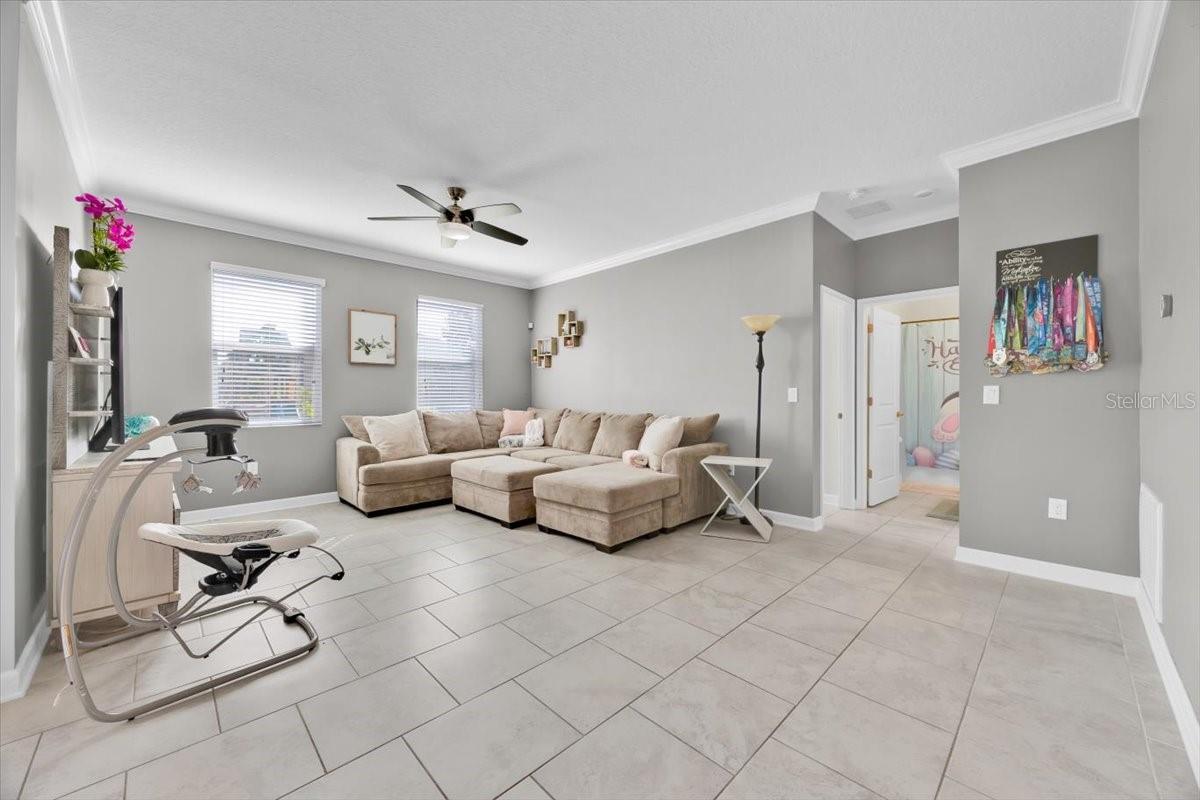Image 4 of 39 For 3853 Cortland Drive