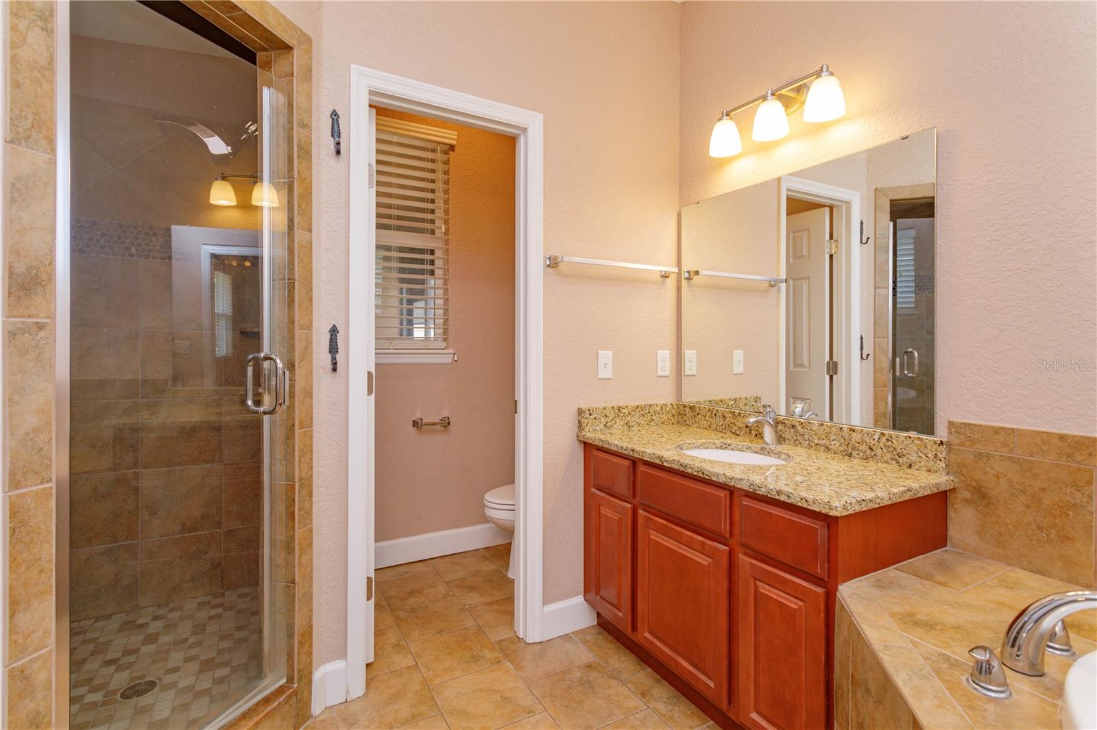 Image 17 of 25 For 135 Eloise Oaks Drive