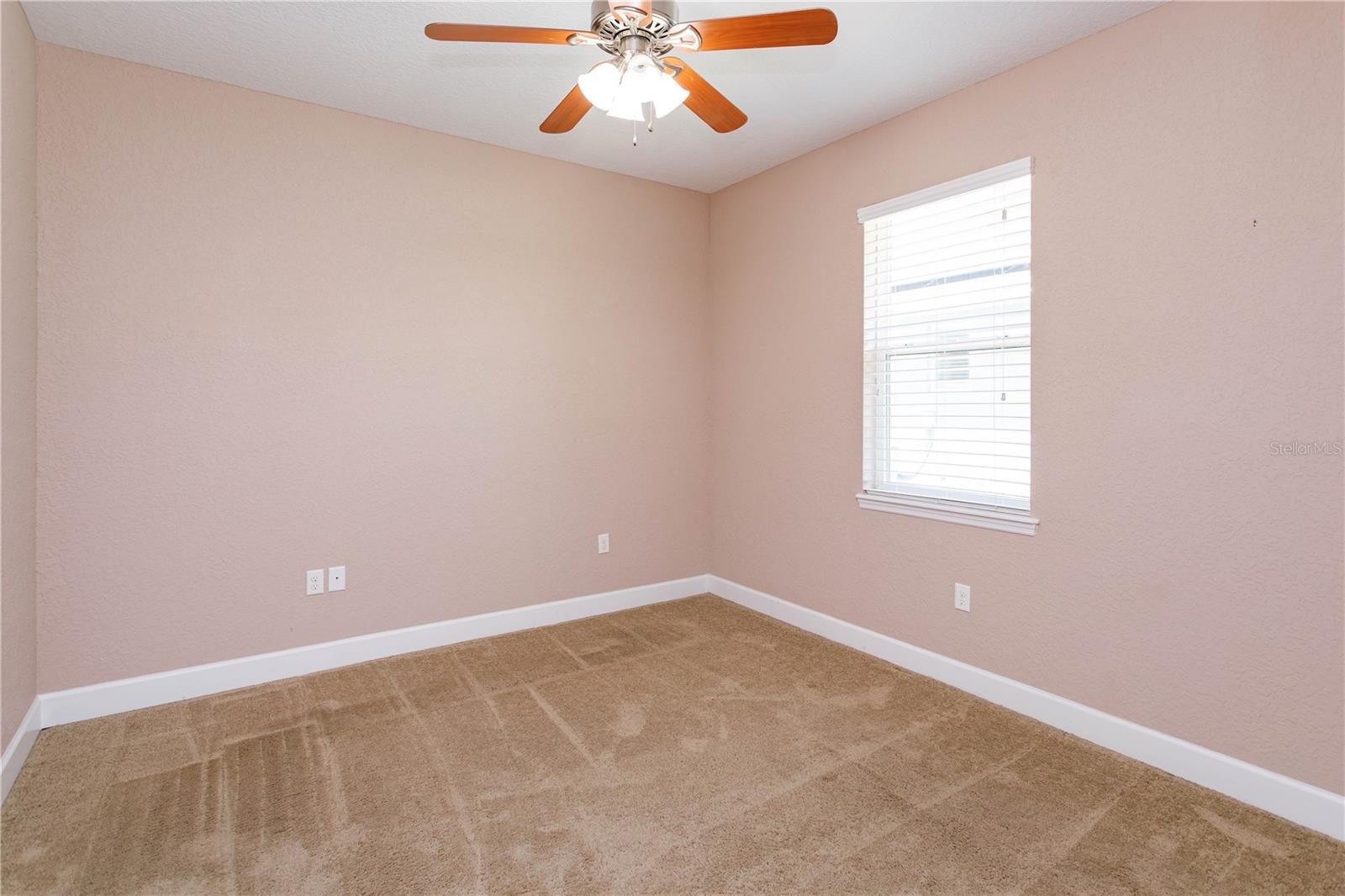 Image 21 of 25 For 135 Eloise Oaks Drive