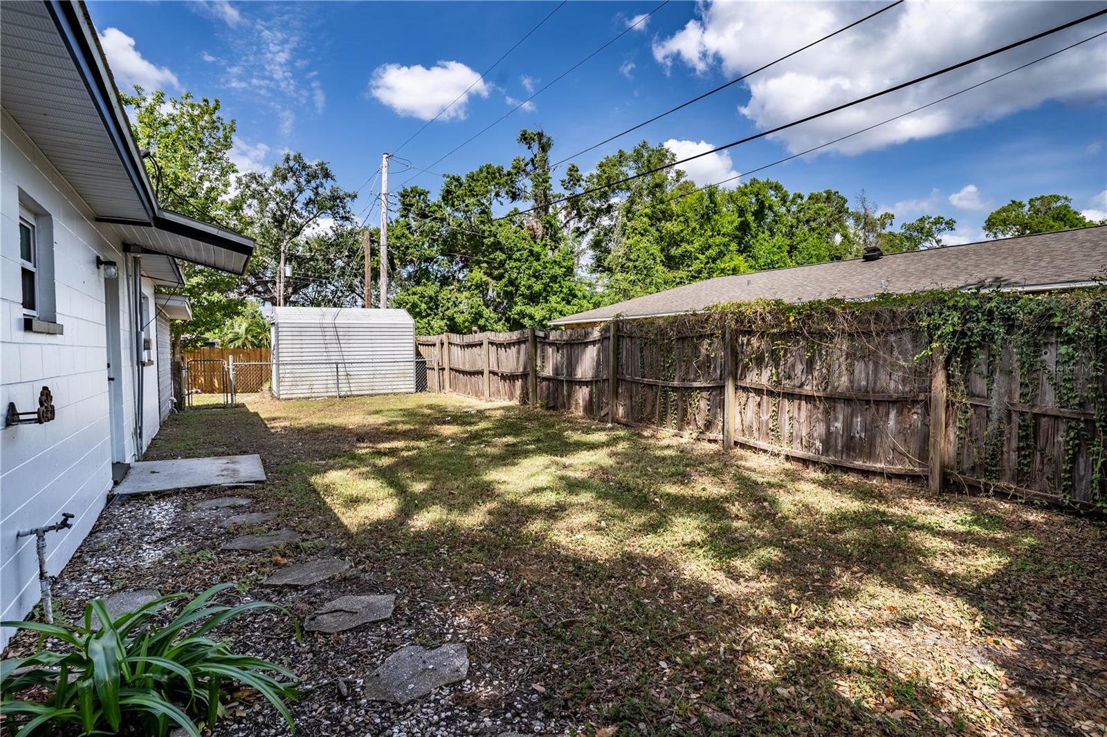 Image 40 of 49 For 2438 Mcarthur Street