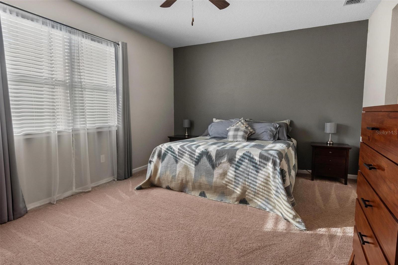 Image 12 of 36 For 225 Summershore Drive