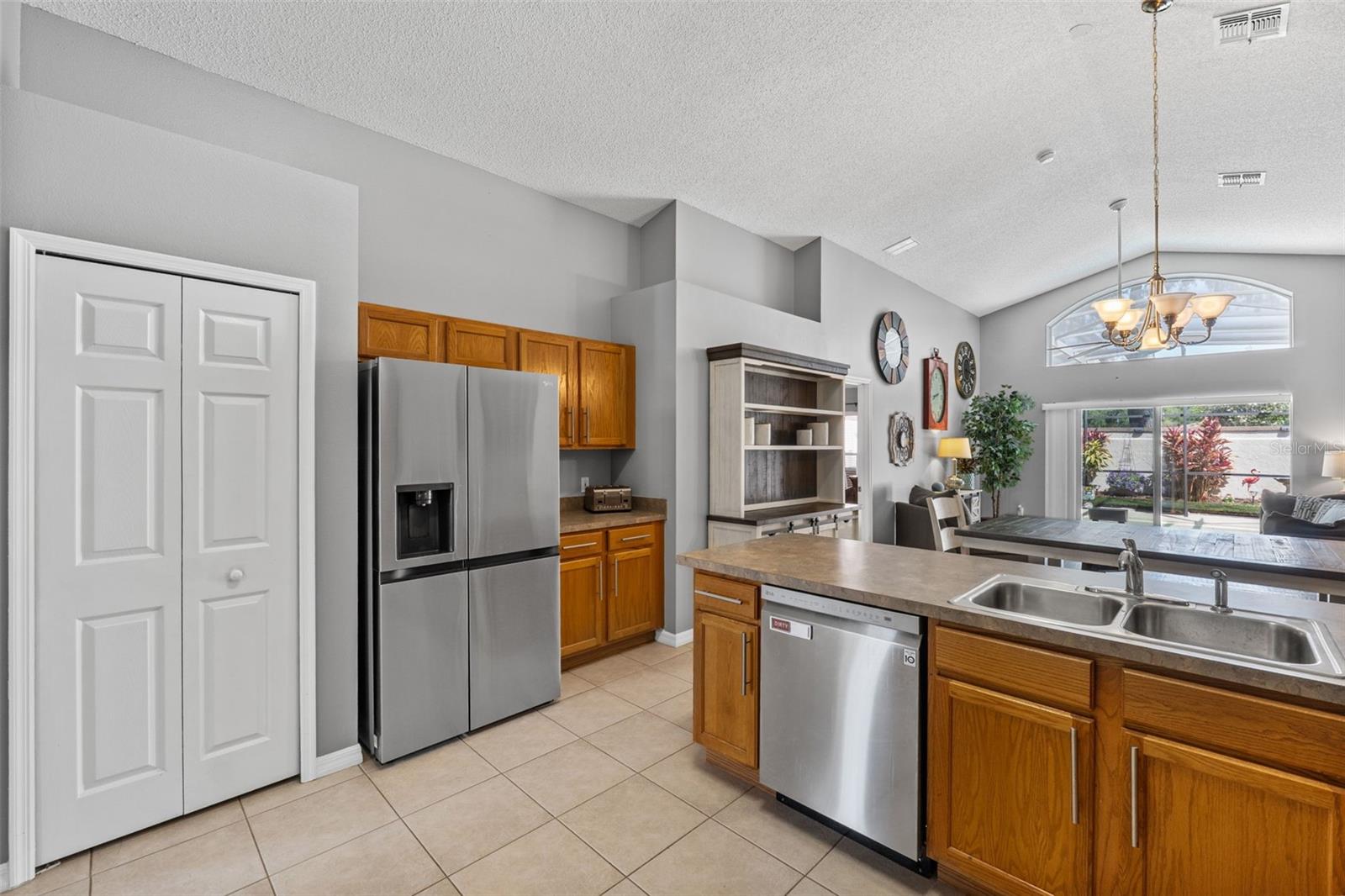 Image 13 of 40 For 1357 Rebecca Drive